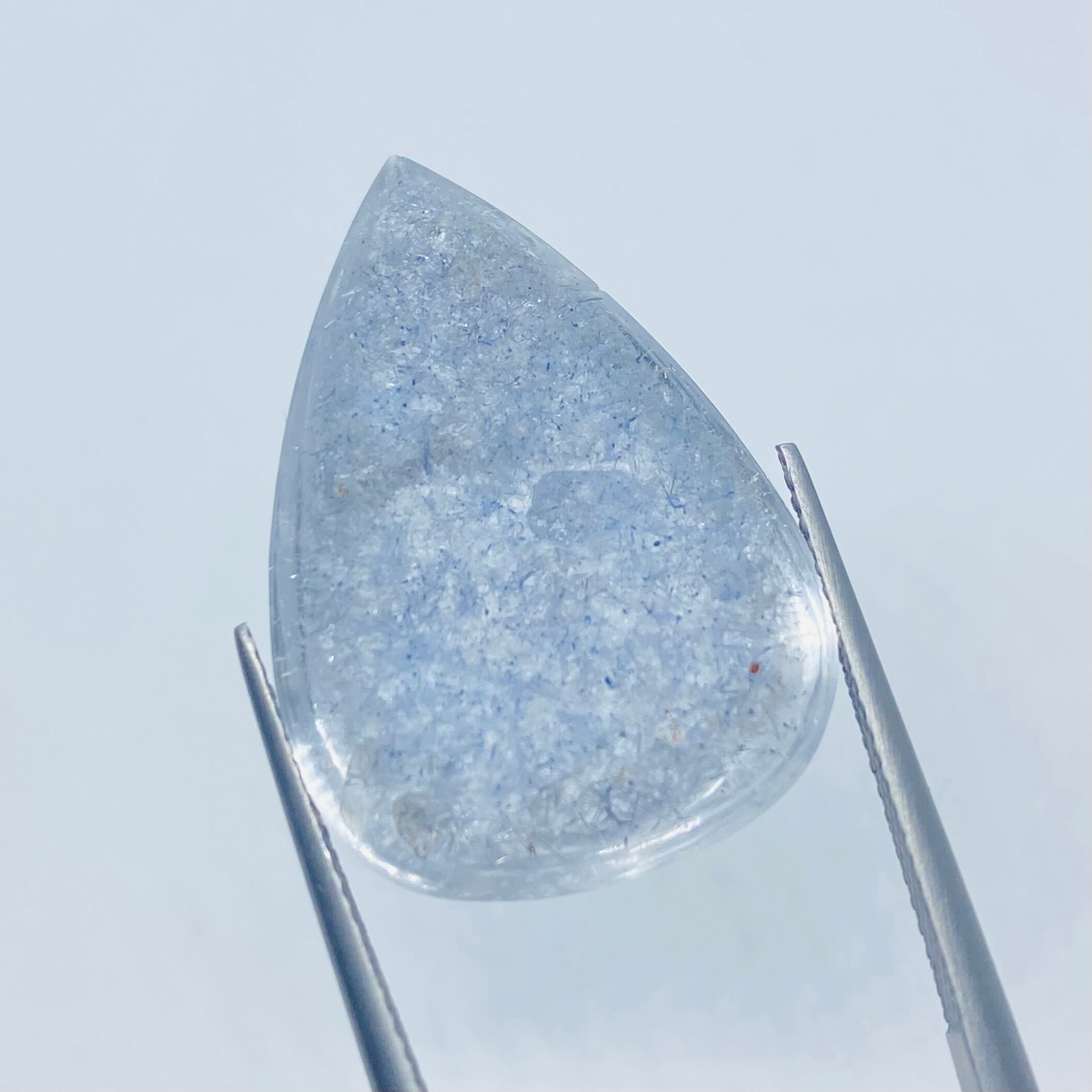 ビッグなデュモルチェライトインクオーツ（クオーツ入り）