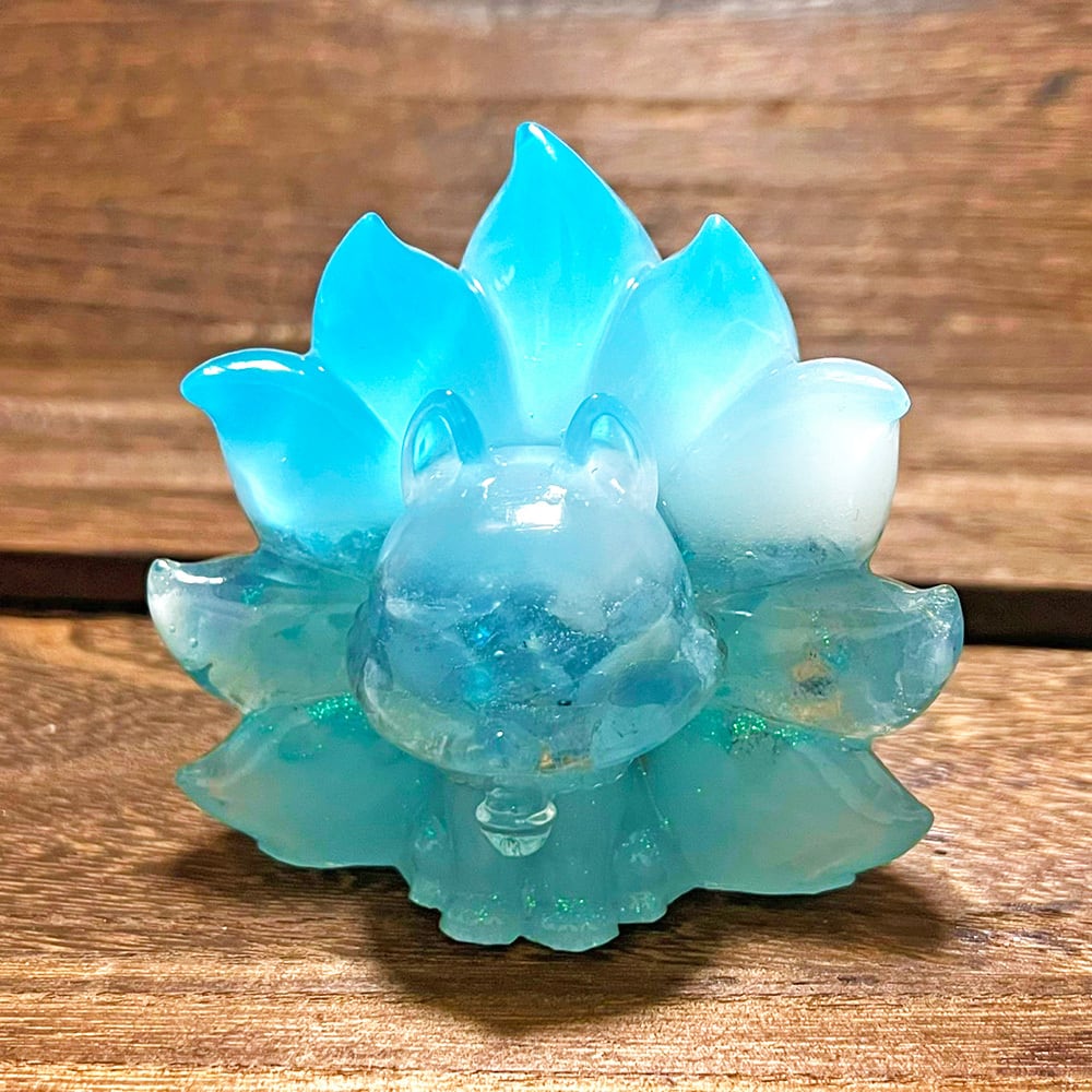 【特別カラー1点限定】冬の九尾の狐 オルゴナイト アクアマリン