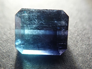 【新商品】アフガニスタン産バイカラートルマリン 1.952ct