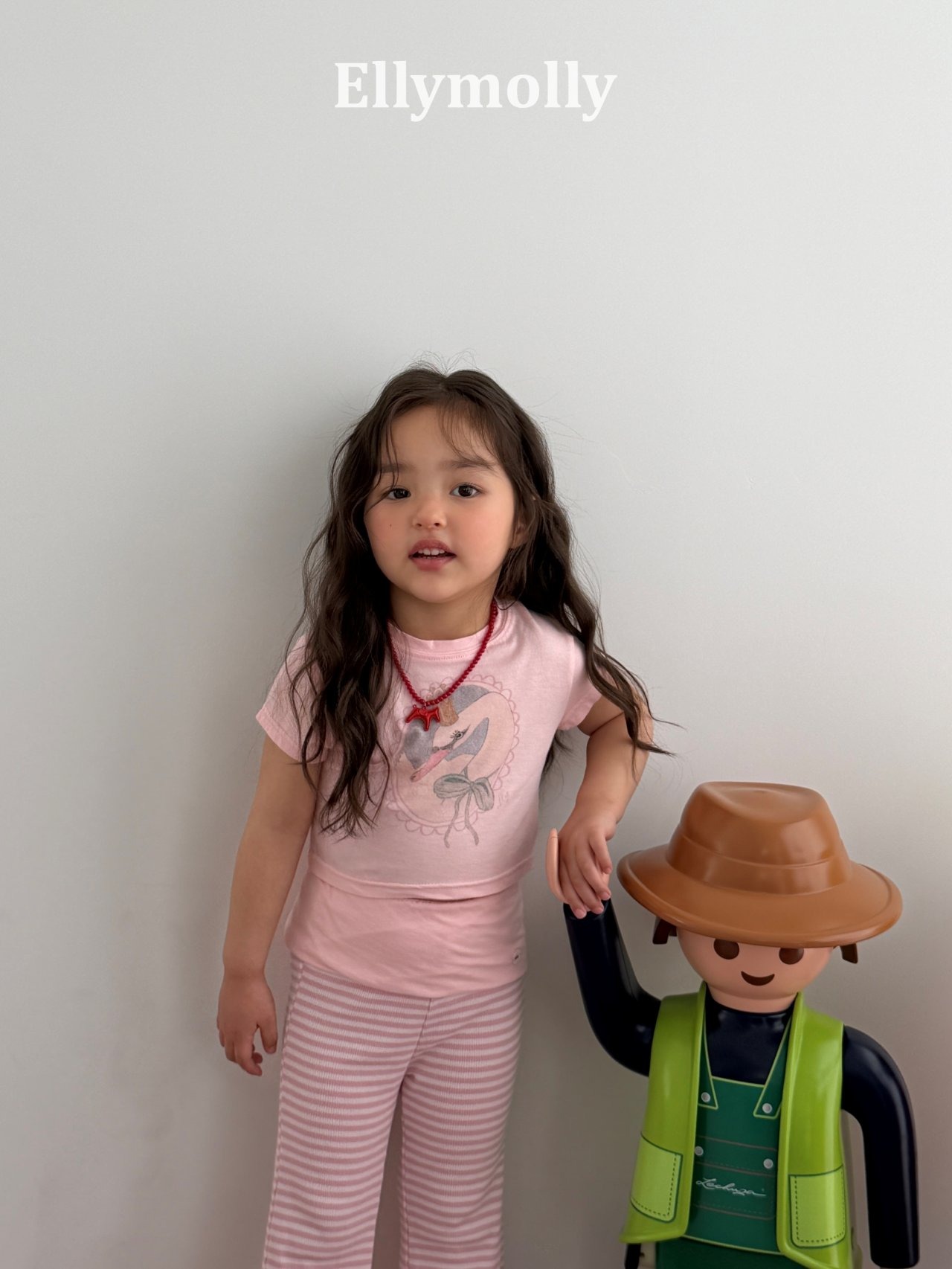 [ELLYMOLLY] Elliswan Tee +fee2 / [엘리몰리] 엘리스완티