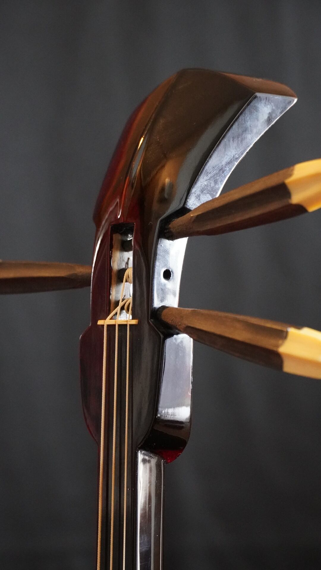 二度と出ない超貴重作です※名工銘苅氏師匠仲本三味線店作 知念大工型