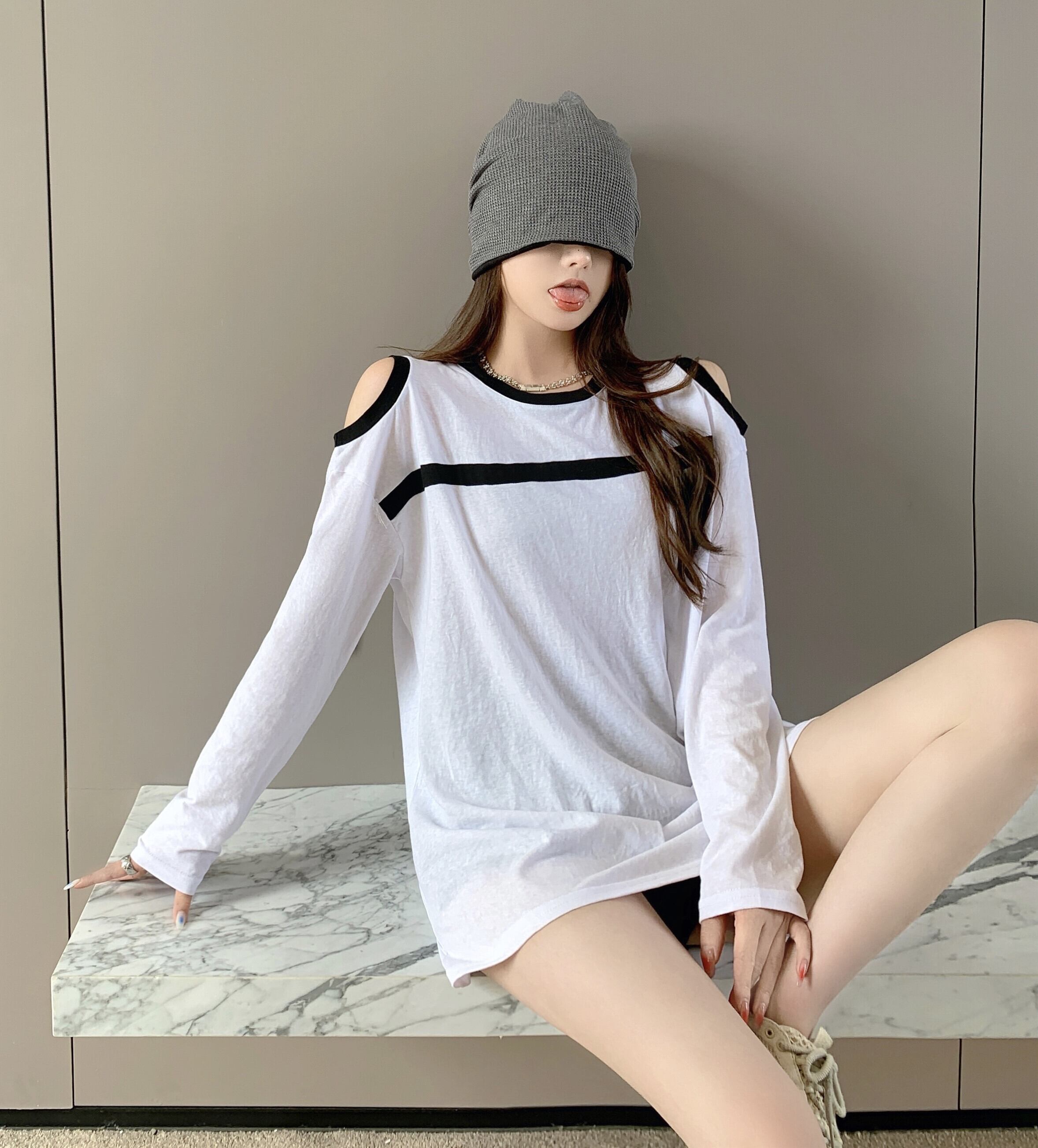 薄手ブラウス Tシャツ サマーカジュアルルーズトップス ロング 夏物 オフショルダー ブラックストロベリース29954933961