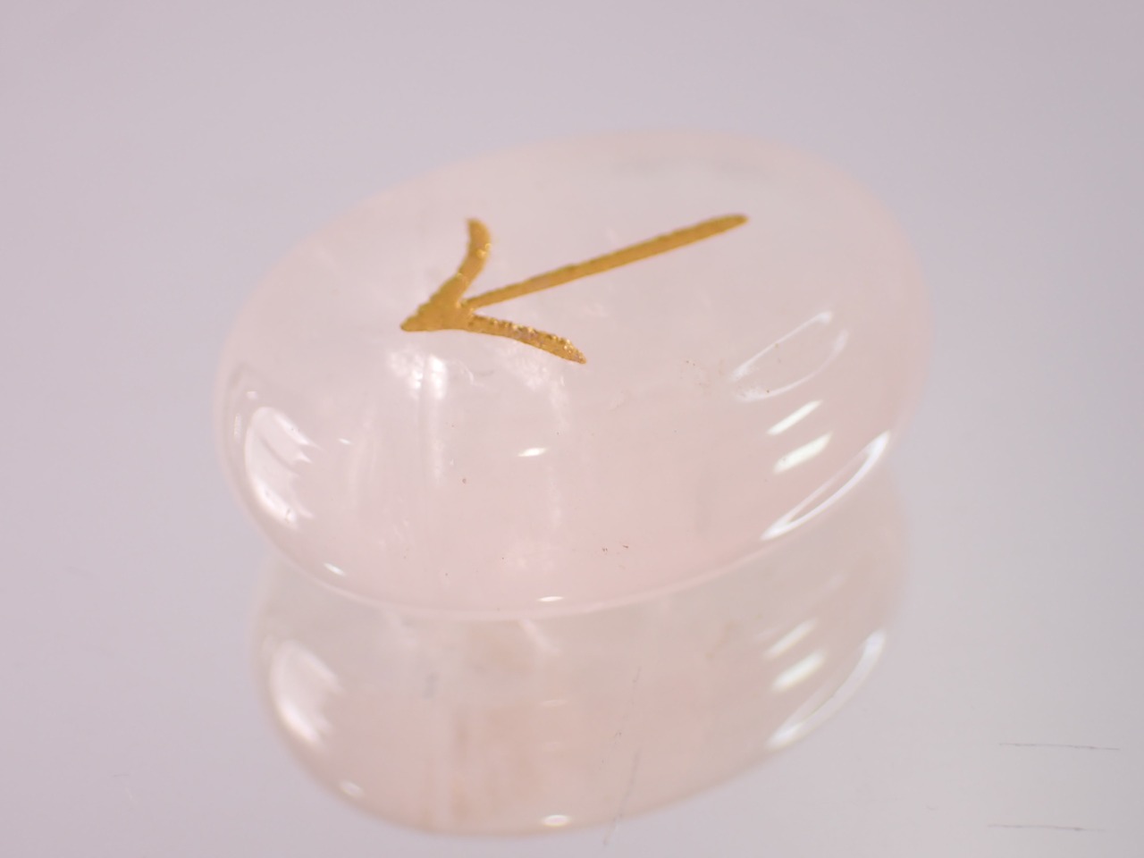 【定期便利用者様限定】ルーン文字入り　ローズクォーツ　 [D1-57]