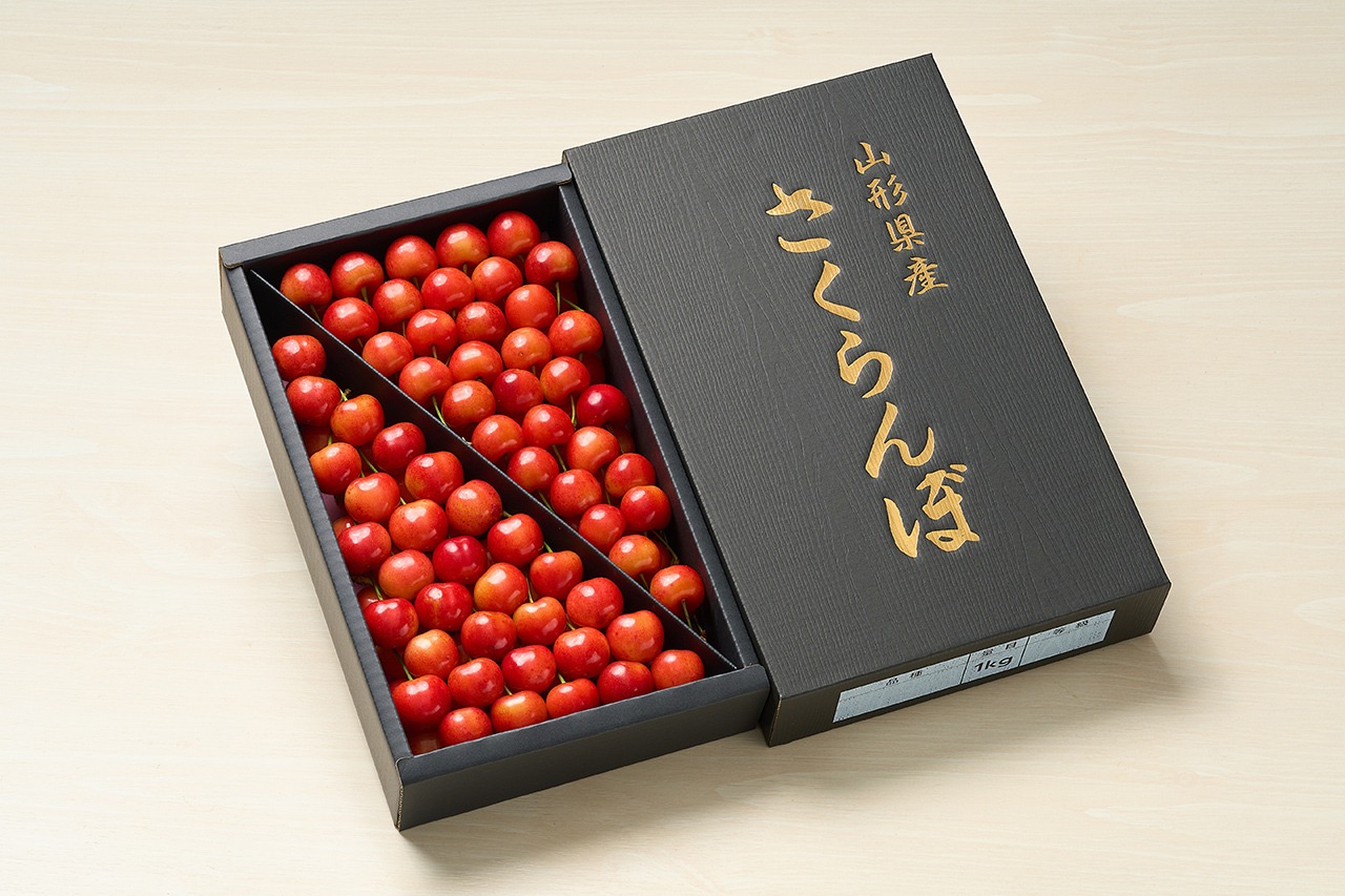さくらんぼ〈佐藤錦・紅秀峰〉／山形産（1kg）