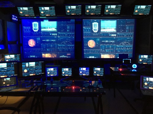 ASTRAX秘密基地宇宙船管制センター見学