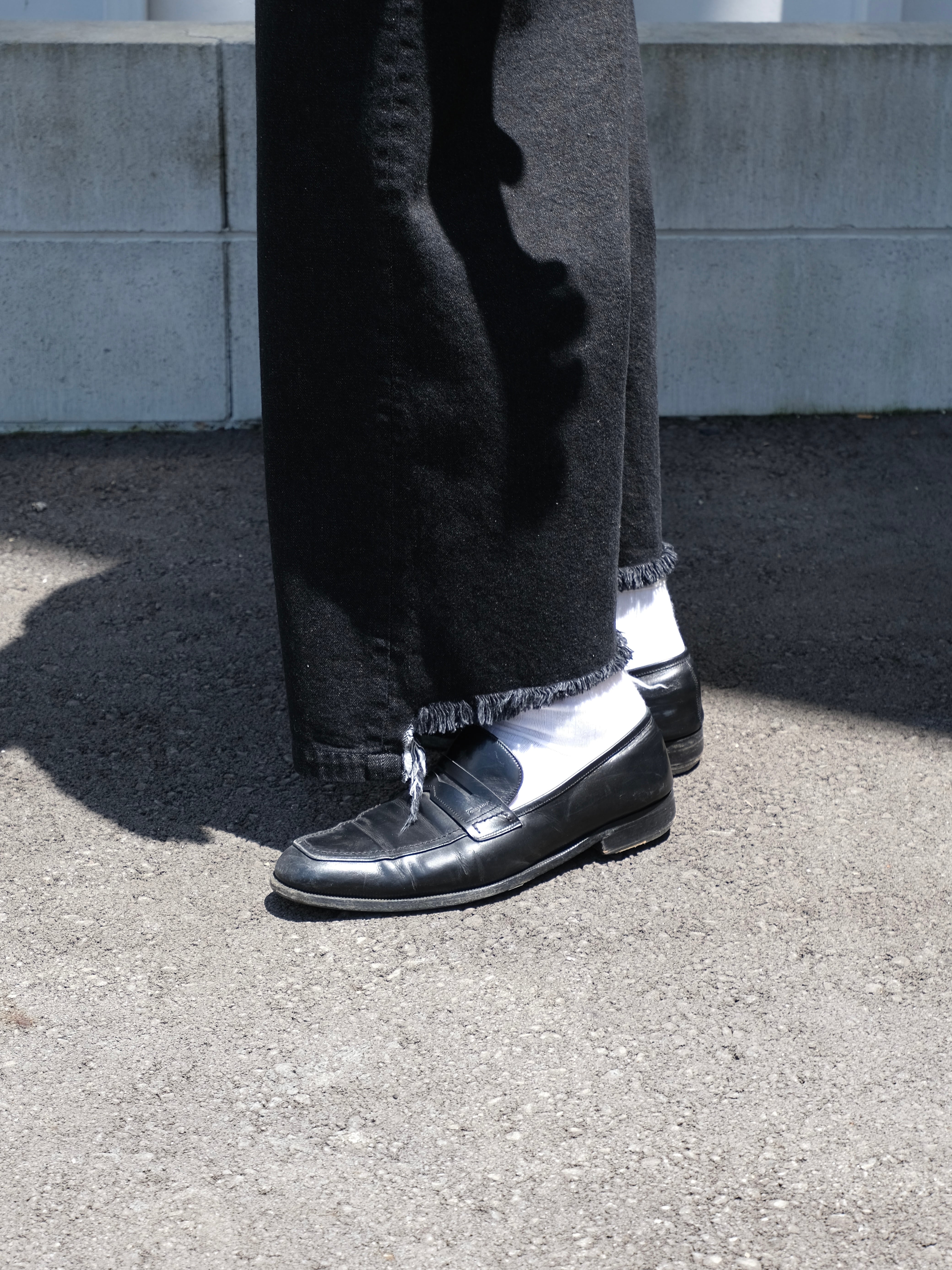 SOSHIOTSUKI】 HI WAIST BAGGY DENIM PANTS | THE OUR