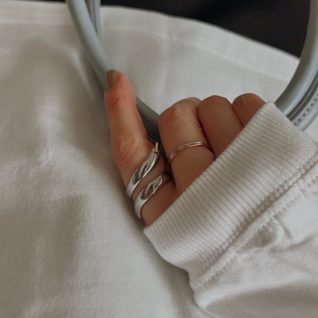 ツイストリング