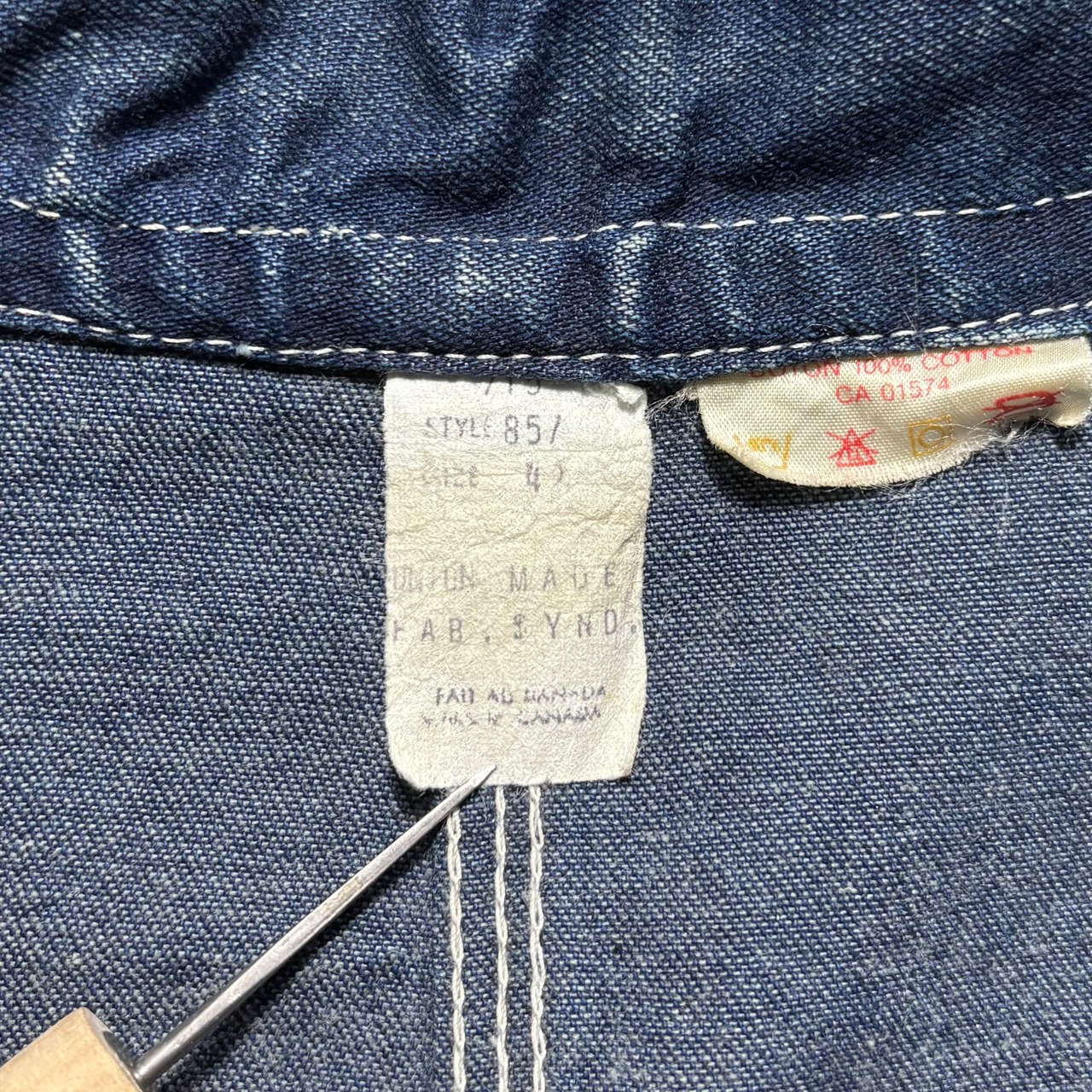 vintage 1960’s CARHARTT denim chore jacket made in Canada