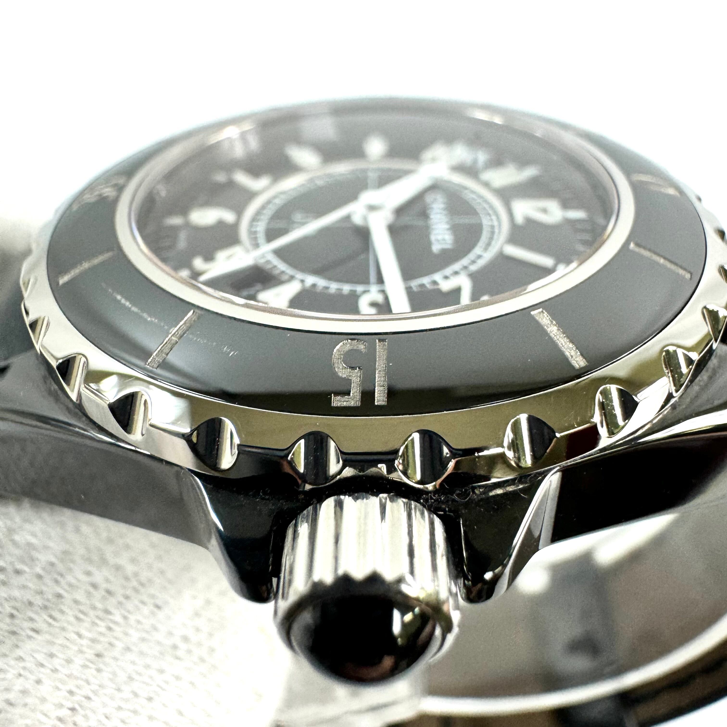 シャネル　J12　H0680　クォーツ　黒　セラミック　デイト表示　革ベルト　レディース | arear-shop  中古ブランドバッグや腕時計の通販サイト powered by BASE