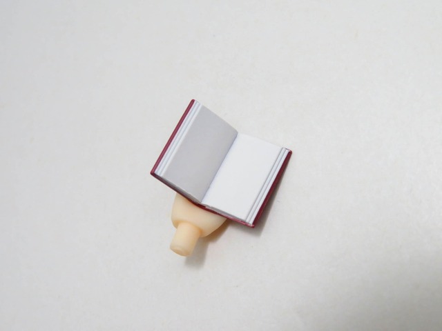 【2667】 キャスター/諸葛孔明 小物パーツ 開いた本　ねんどろいど
