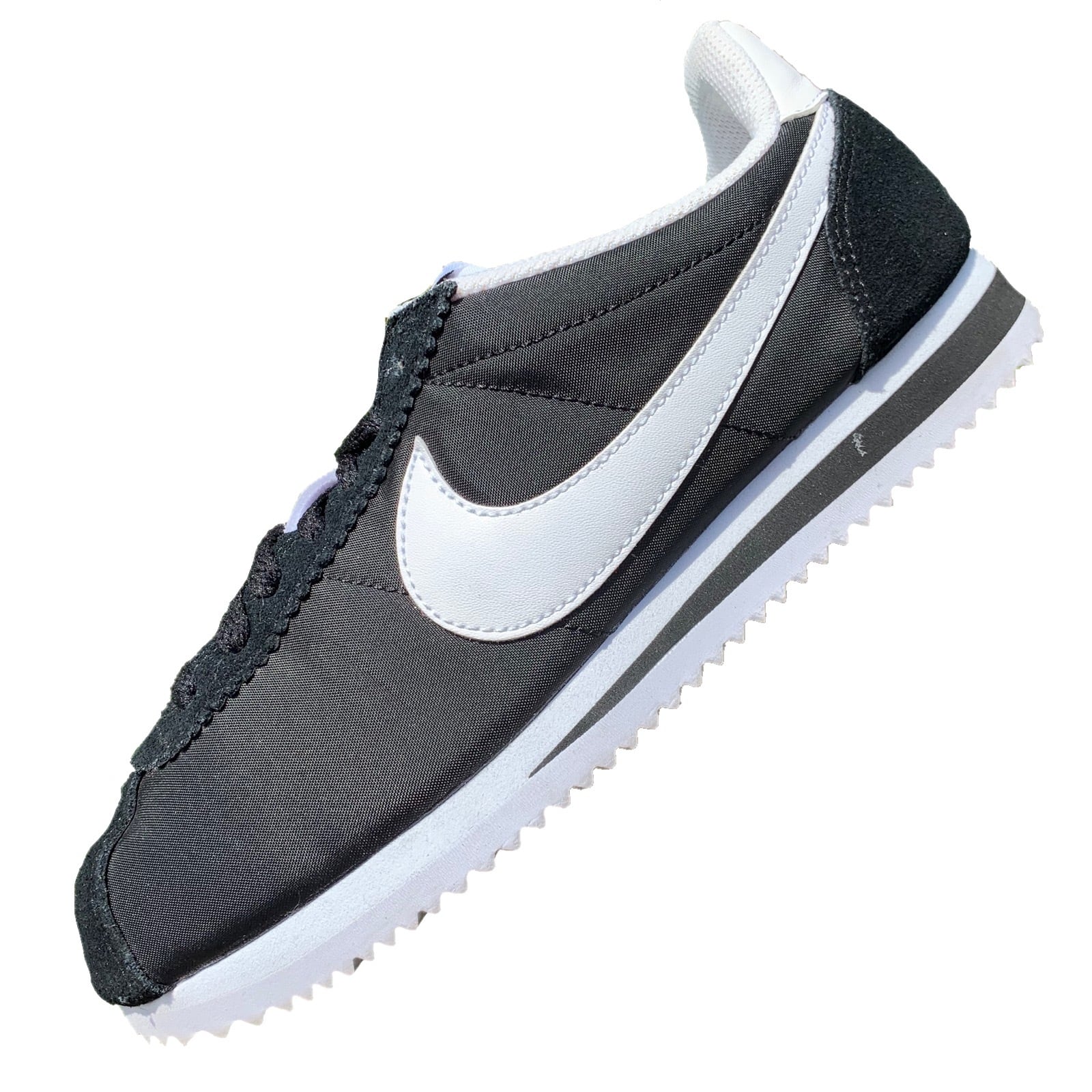 NIKE CLASSIC CORTEZ NYLON ナイキ コルテッツ ベーシック ナイロン