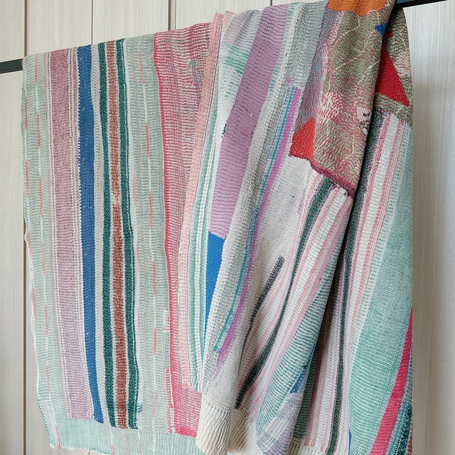 インド ヴィンテージカンタキルト VK007 | 137cm × 187cm