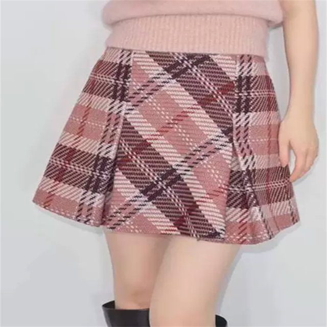 【送料無料】 ミニスカート 4色 フレア Aライン ハイウエスト かわいい 大人可愛い きれいめ シンプル カジュアル 大人 上品 おしゃれ お洒落 こなれ感 コンサバ系 ラフ 抜け感 レディライク ガーリー フェミニン チェック 冬 10代 20代 デート お出かけ お呼ばれ 休日 アウトドア お茶会 女子会 授業参観 誕生日会 着回し 普段使い ファッション コーデ スタイル 美脚 脚長 定番 着痩せ 垢抜け ホワイト ブラック レッド ピンク