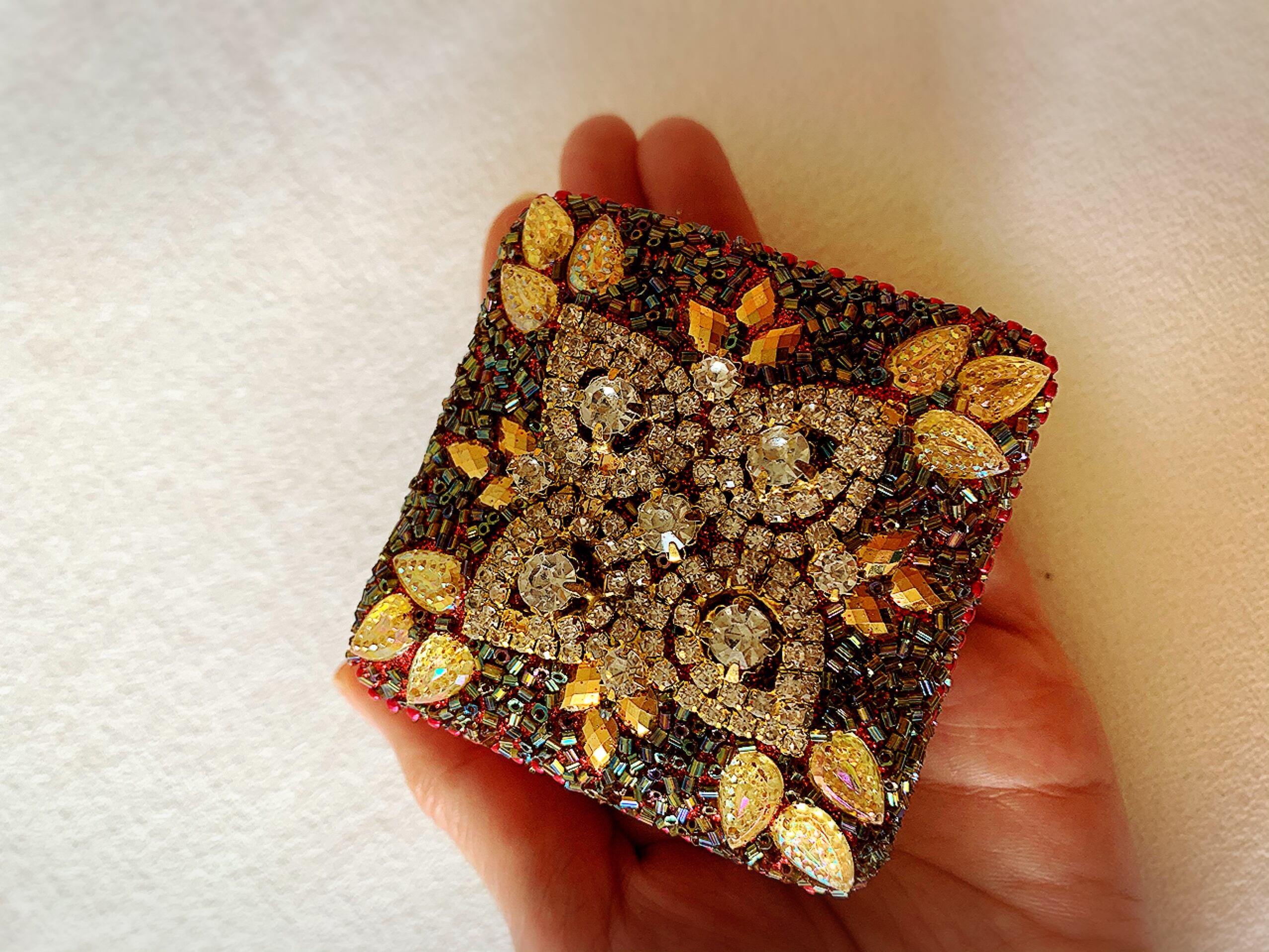 キラキラ小物入れ | Bhoomi