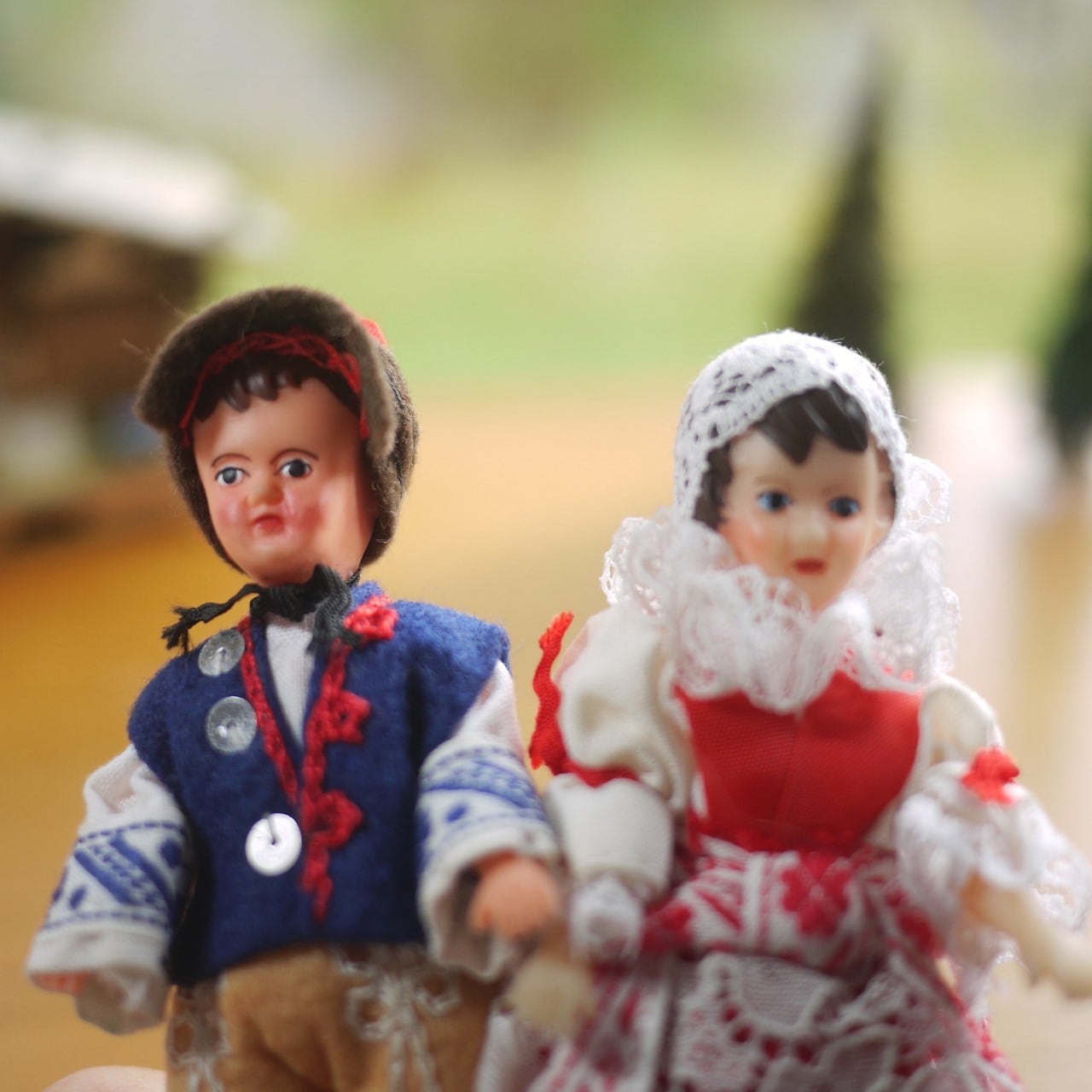 民族衣装ペア人形 チェコ | こりすのパン屋Base店 （世界の蚤の市