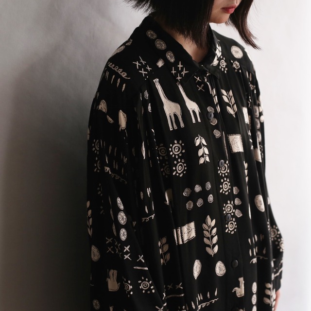 animal and flower pattern l/s rayon shirt