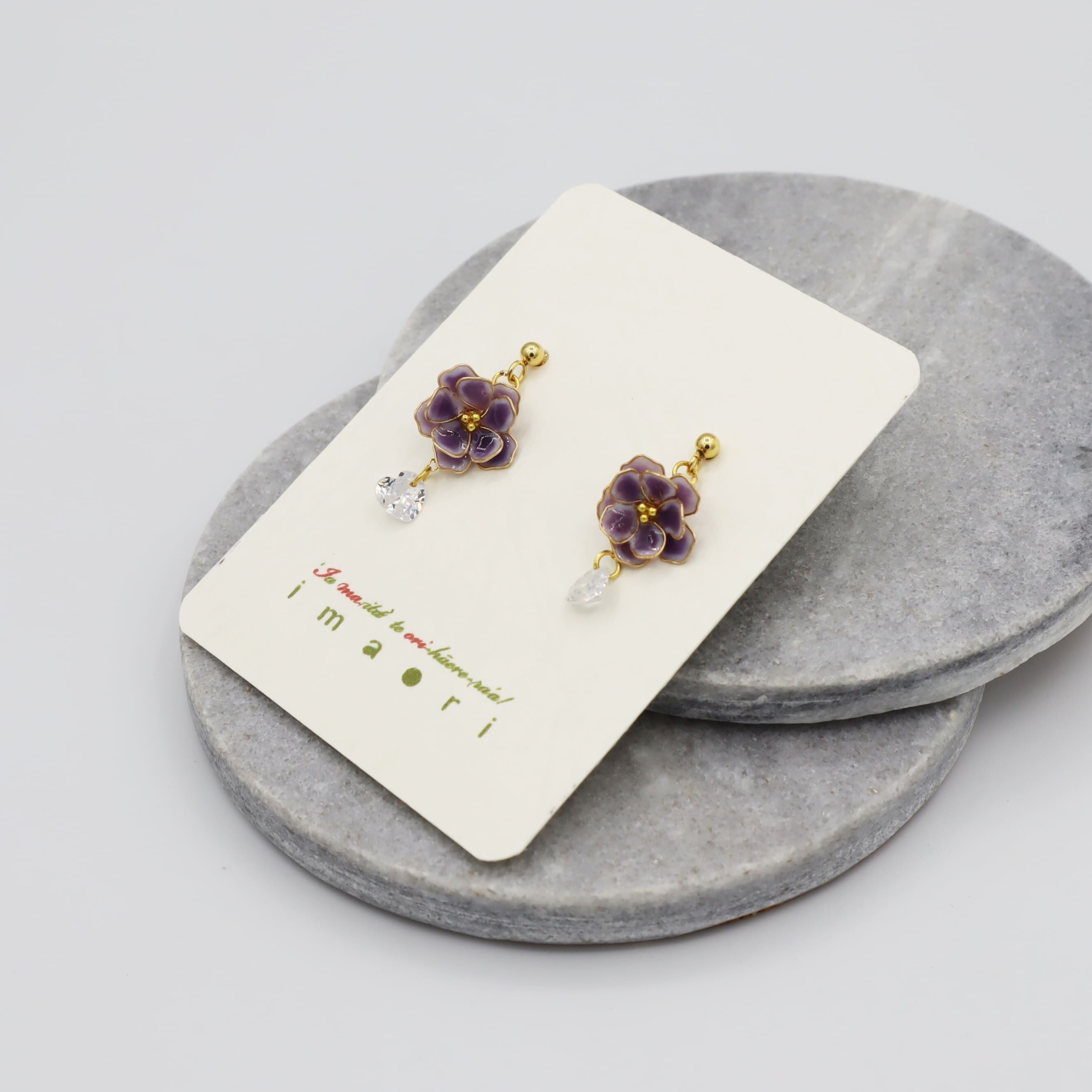 saintpauliaピアス