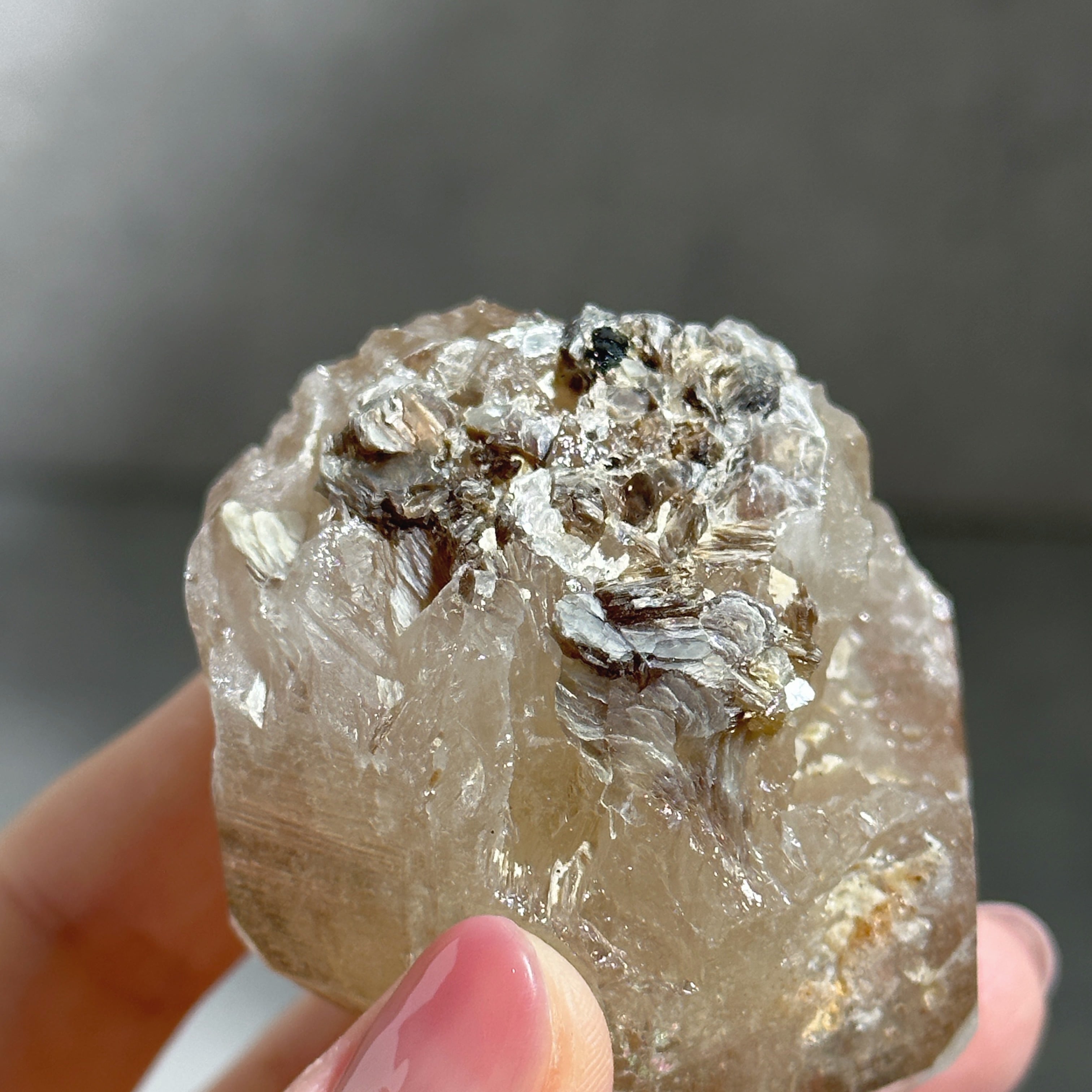 レコードキーパー△雲母◎シトリン（黄水晶） 原石04◇ Citrine