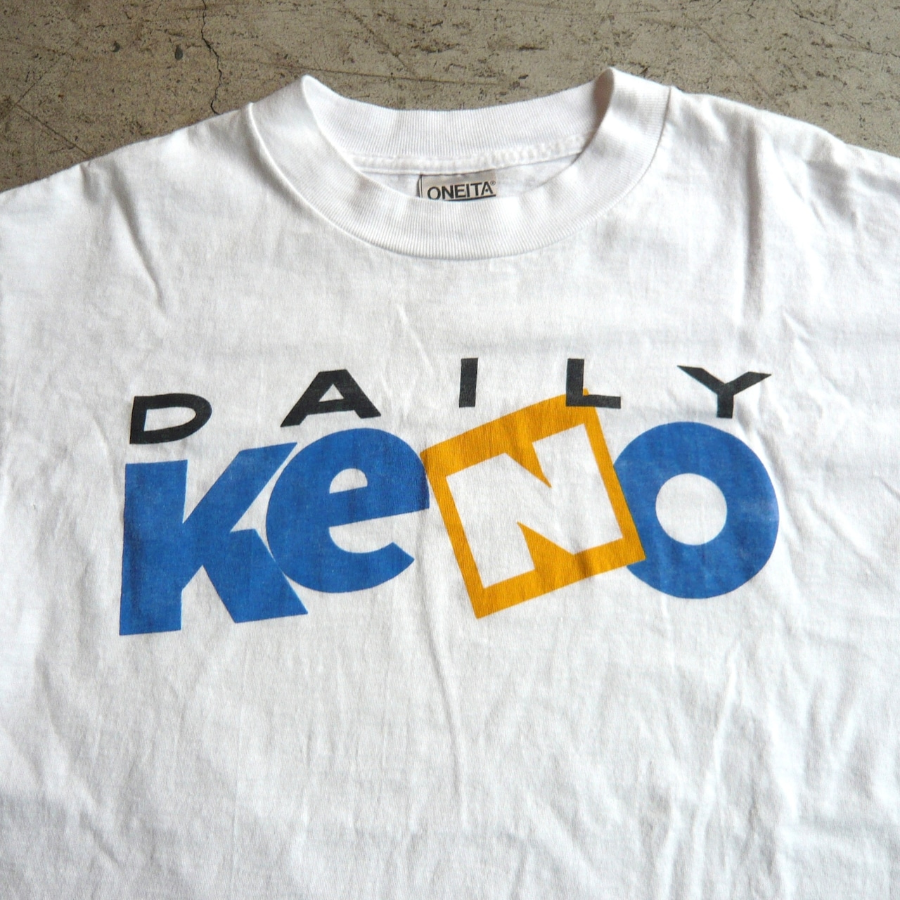 90s DAILY KENO Tシャツ