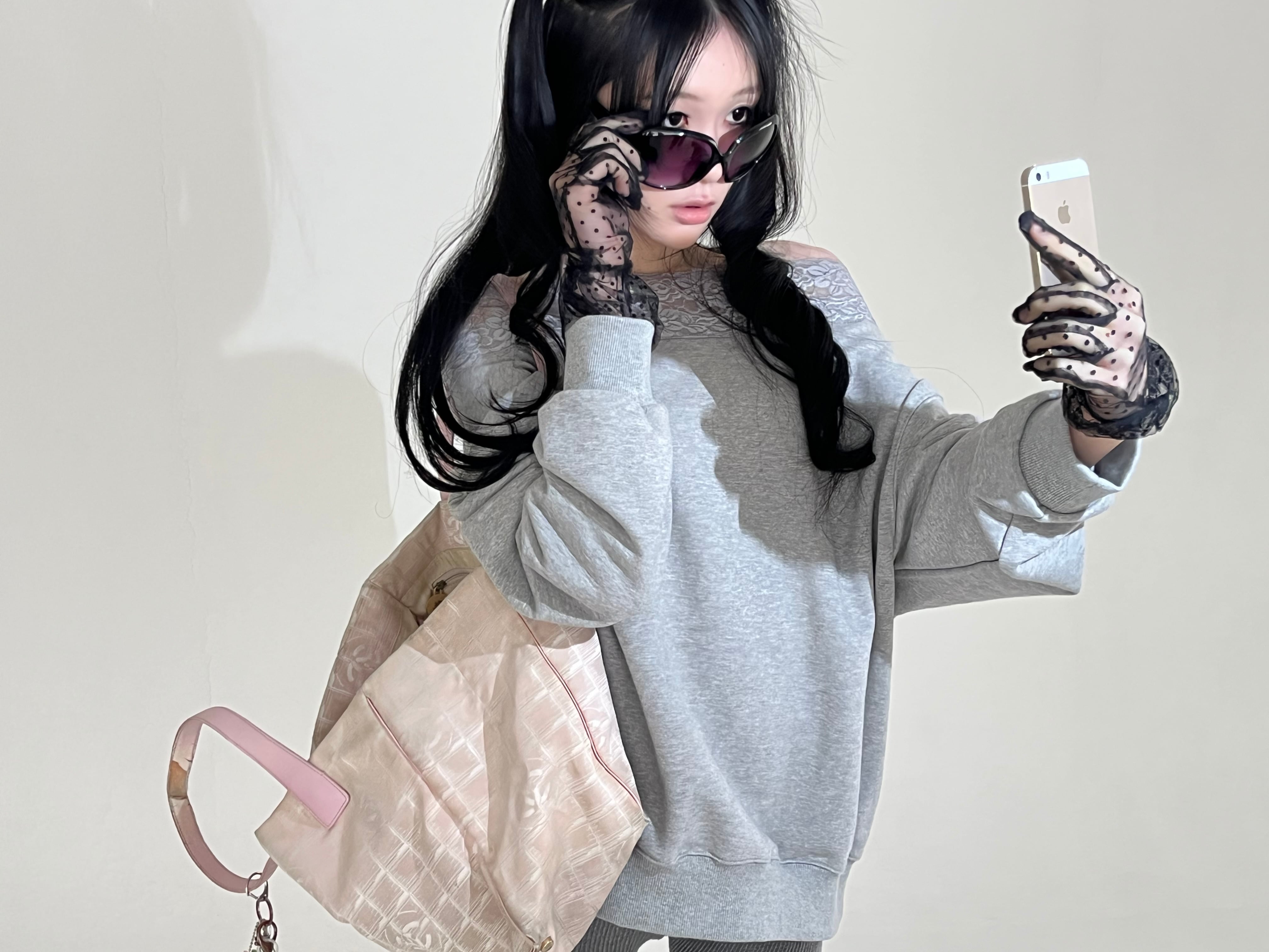 Dlys Off shoulder sweat shirts gray | n.k atelier