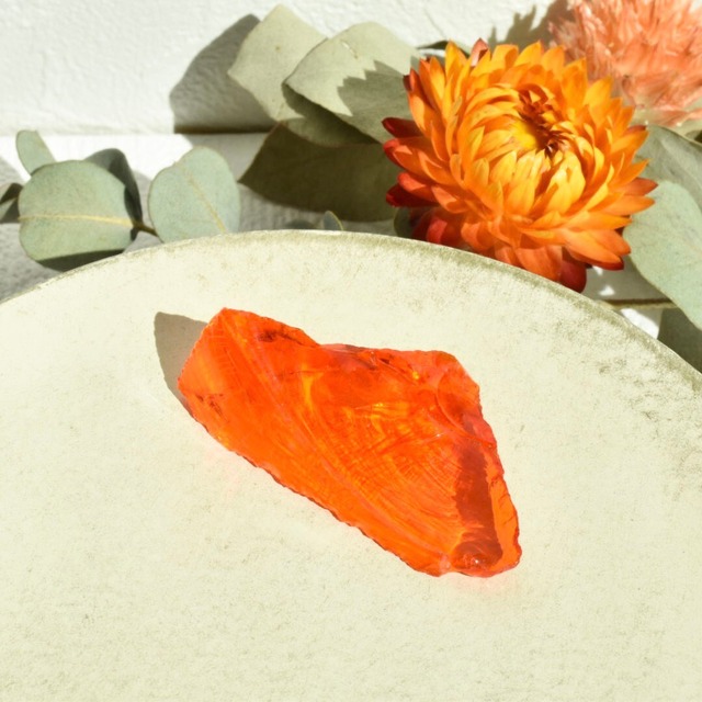 【レア色】インドネシア産アンダラクリスタル原石 スパークルオレンジ A