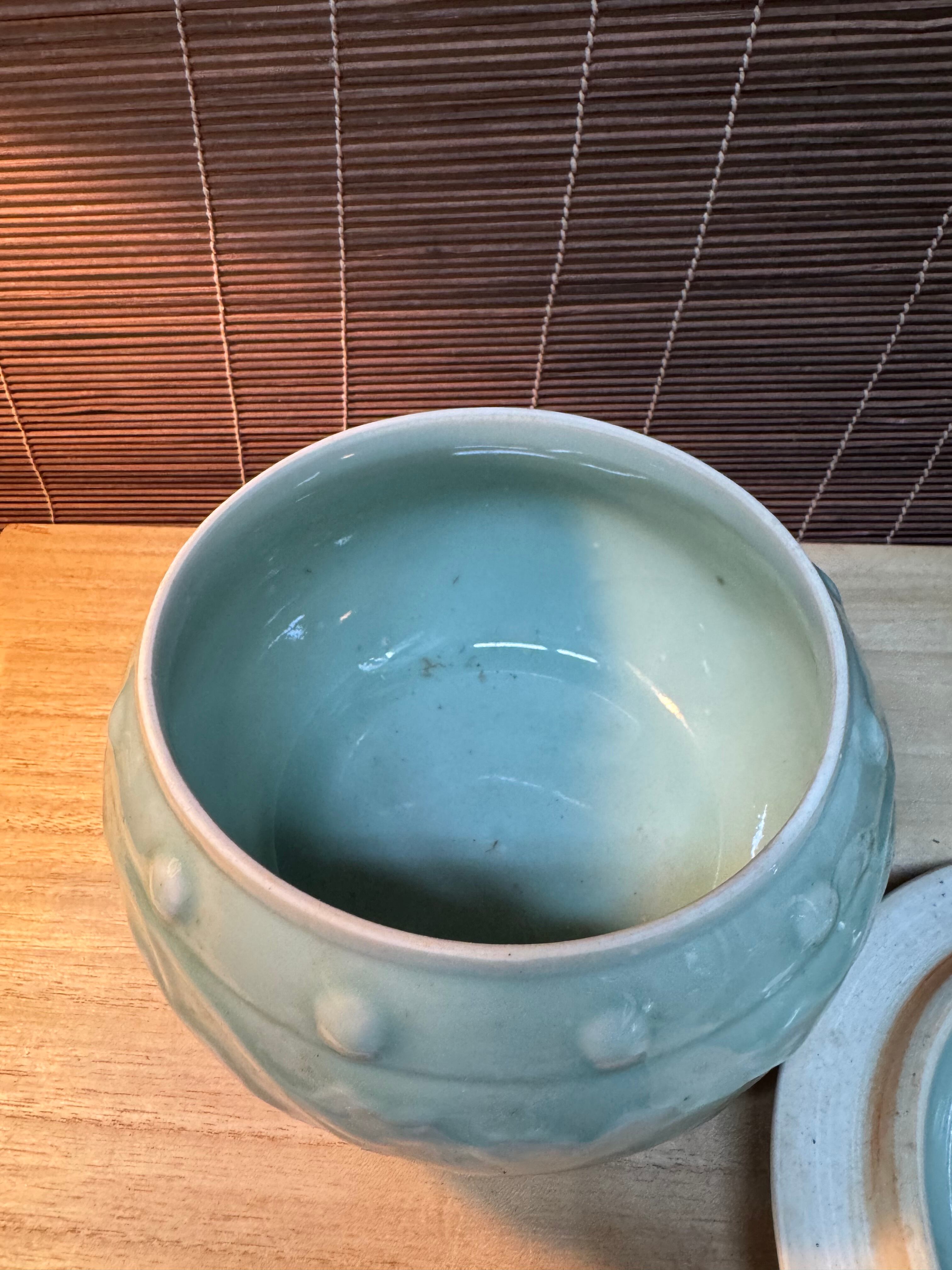 蓋付青磁壺 | 鎌倉梶原陶苑