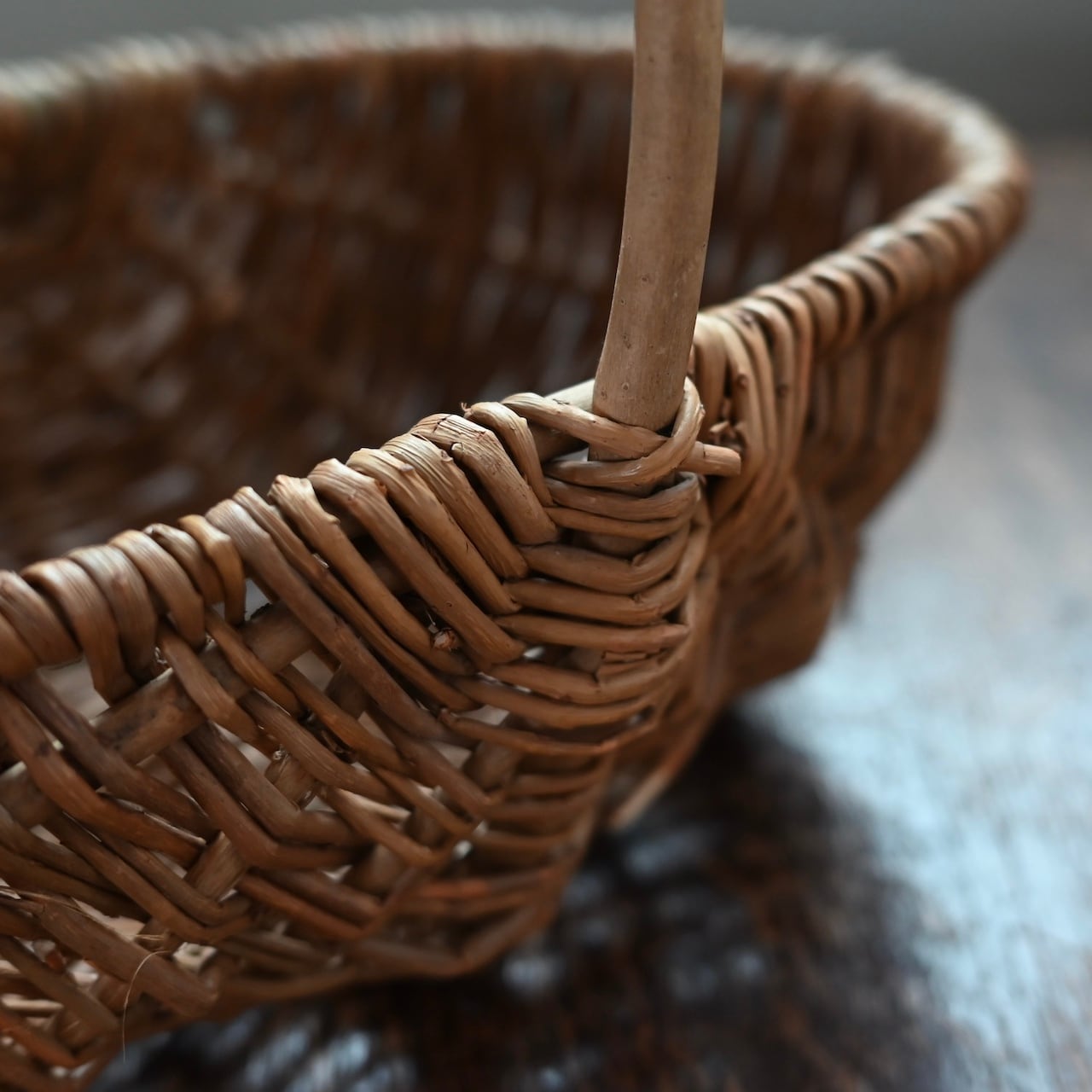 Basket / バスケット〈 かご・小物入れ・ラタン・収納・アンティーク