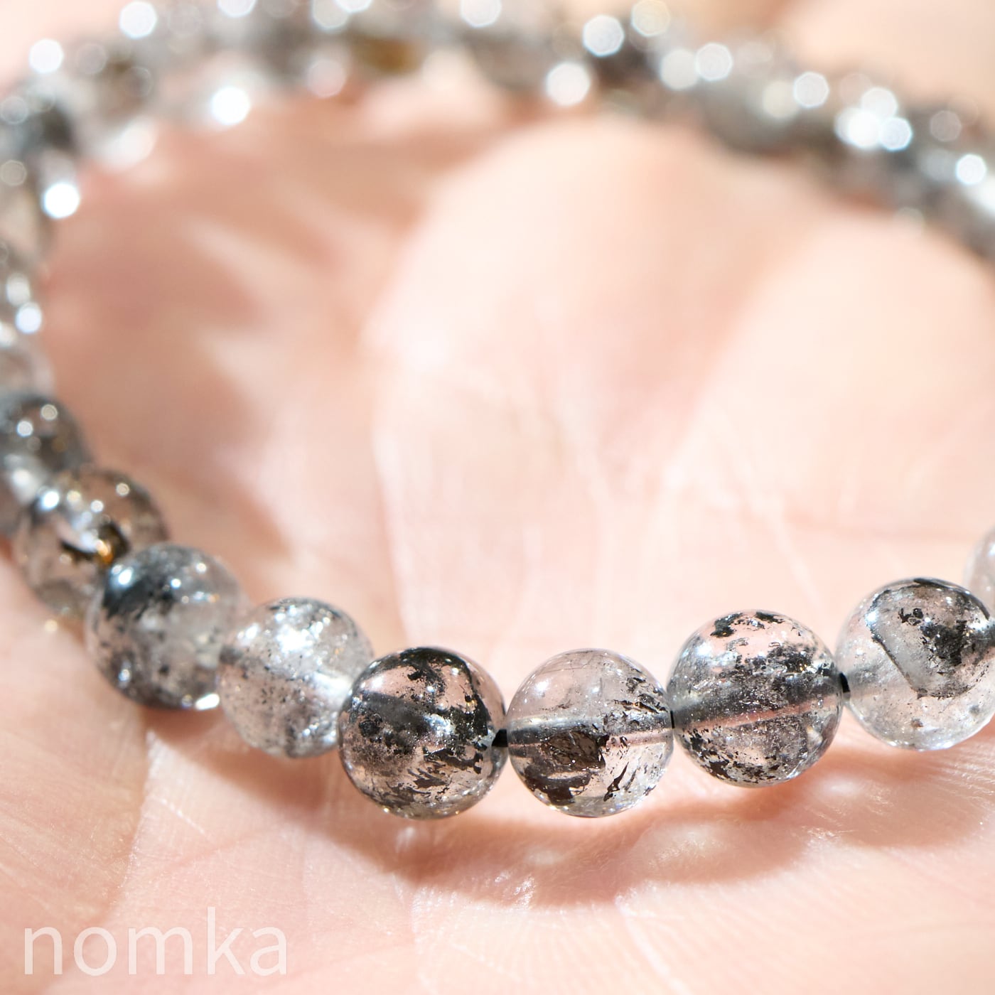 【モノクロームの小宇宙】ヒマラヤ産 タール入りエレスチャル水晶 一連ブレスレット(6mm珠/約16cm)