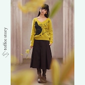 花咲く午後に佇む黒猫の庭ニット 《C0259》