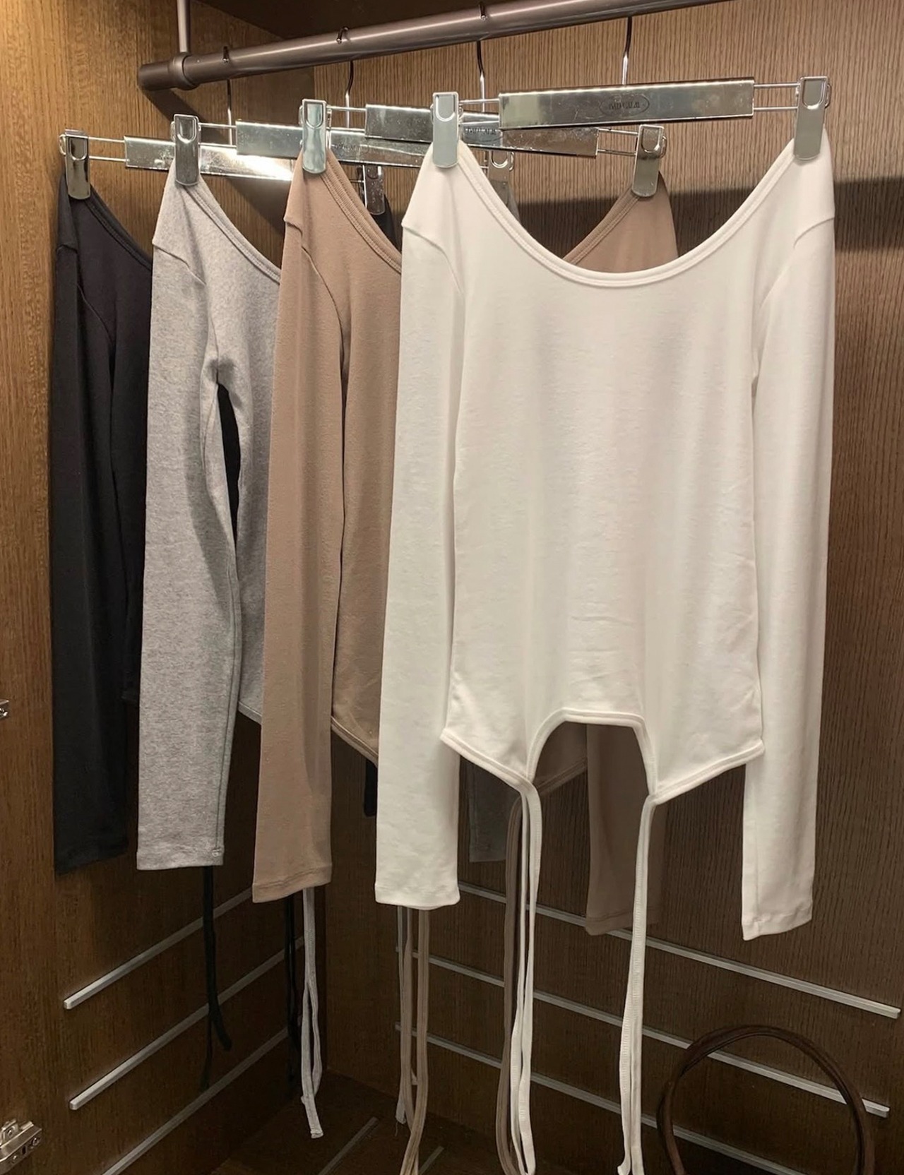 【新作5％OFF・3日間】String-point Basic Tops_4colors