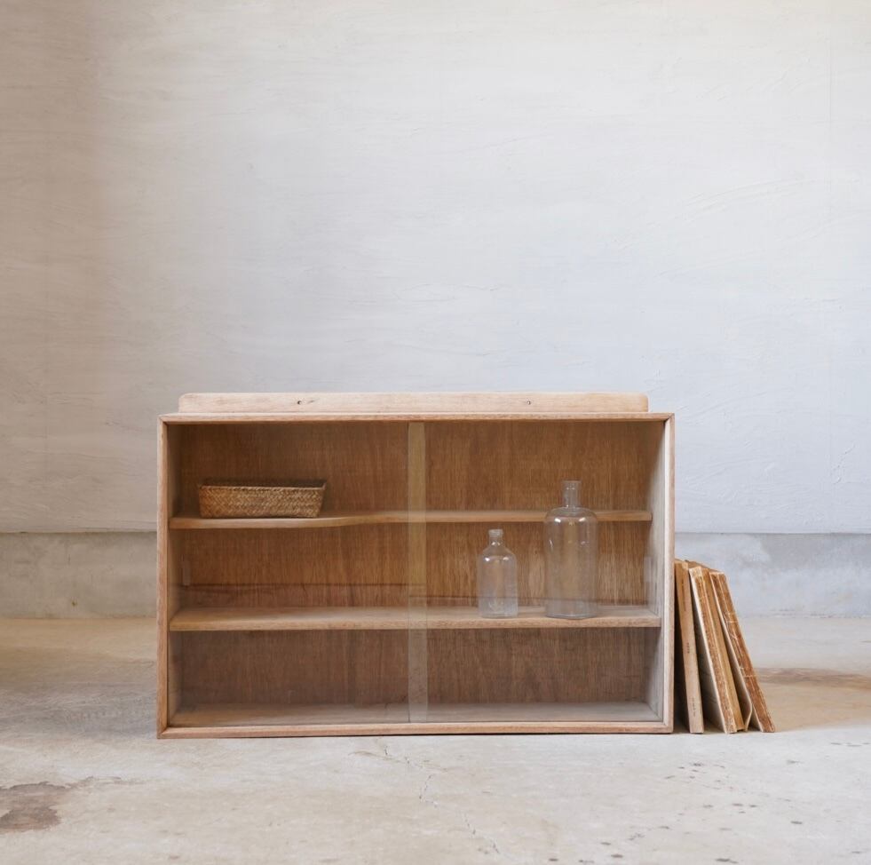 古いガラスケース