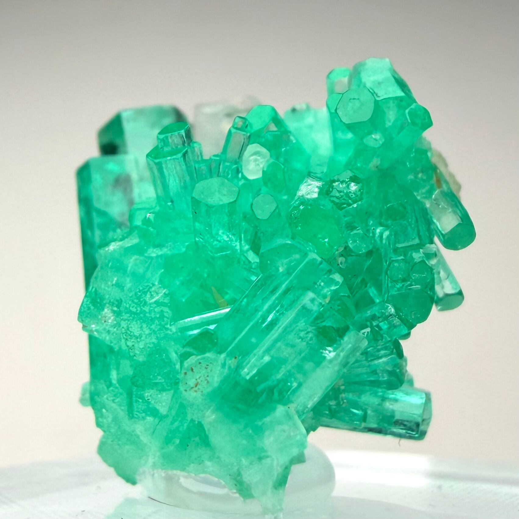 エメラルド / カルサイト【Emerald with Calcite】コロンビア産