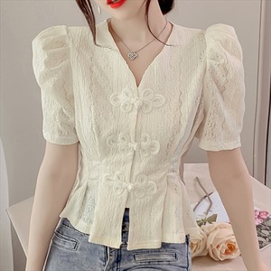 【送料無料】ブラウス 2色 半袖 チャイナ風 中国 夏 Vネック カジュアル系 きれいめ 30代 40代  レディースファッション 可愛い お出かけ 女子会 デイリーユース お茶会 お呼ばれ 授業参観 フレア