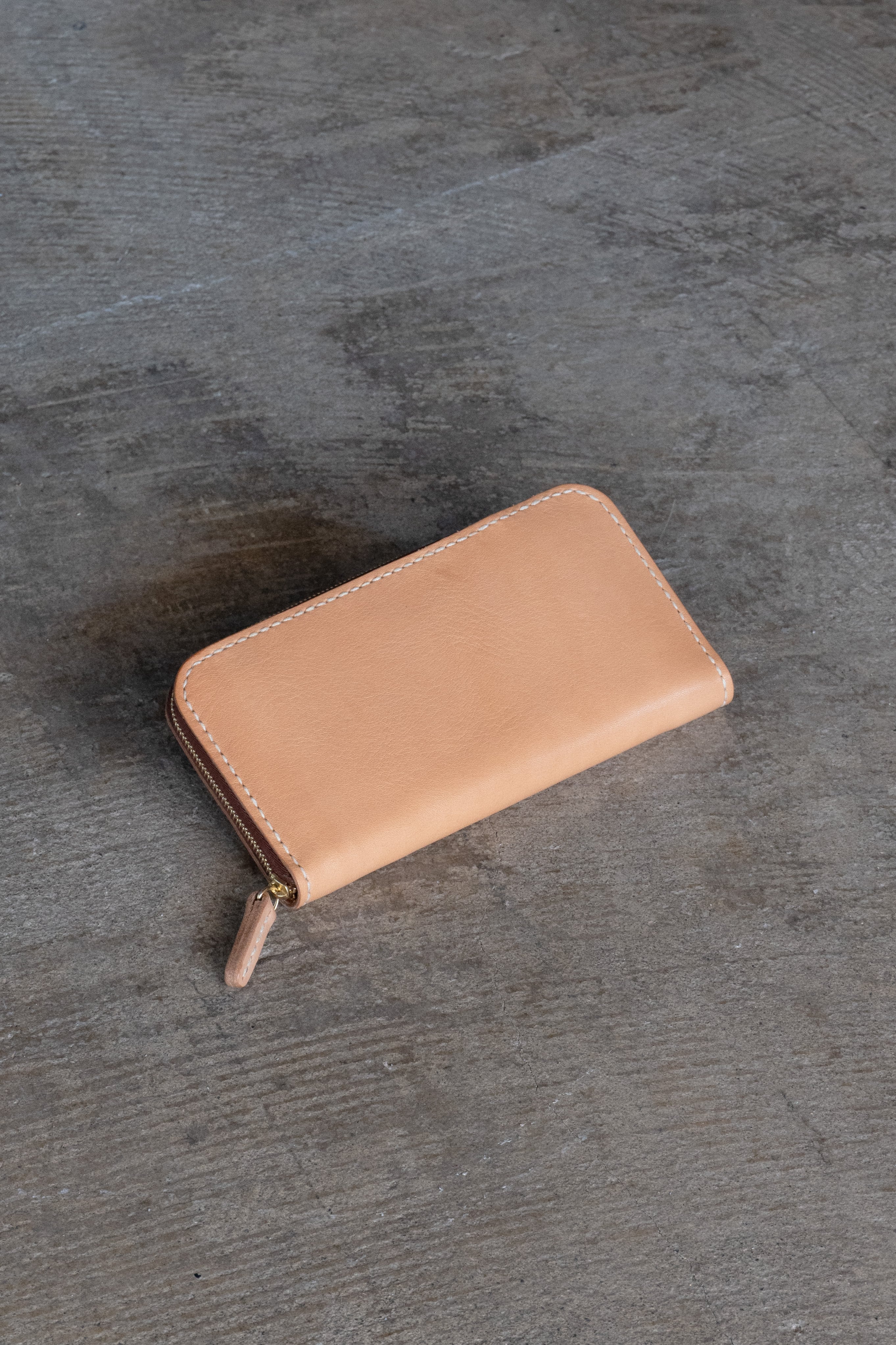 Roundzip wallet / Oil【送料無料】 | 高級皮革ならminca｜栃木レザー