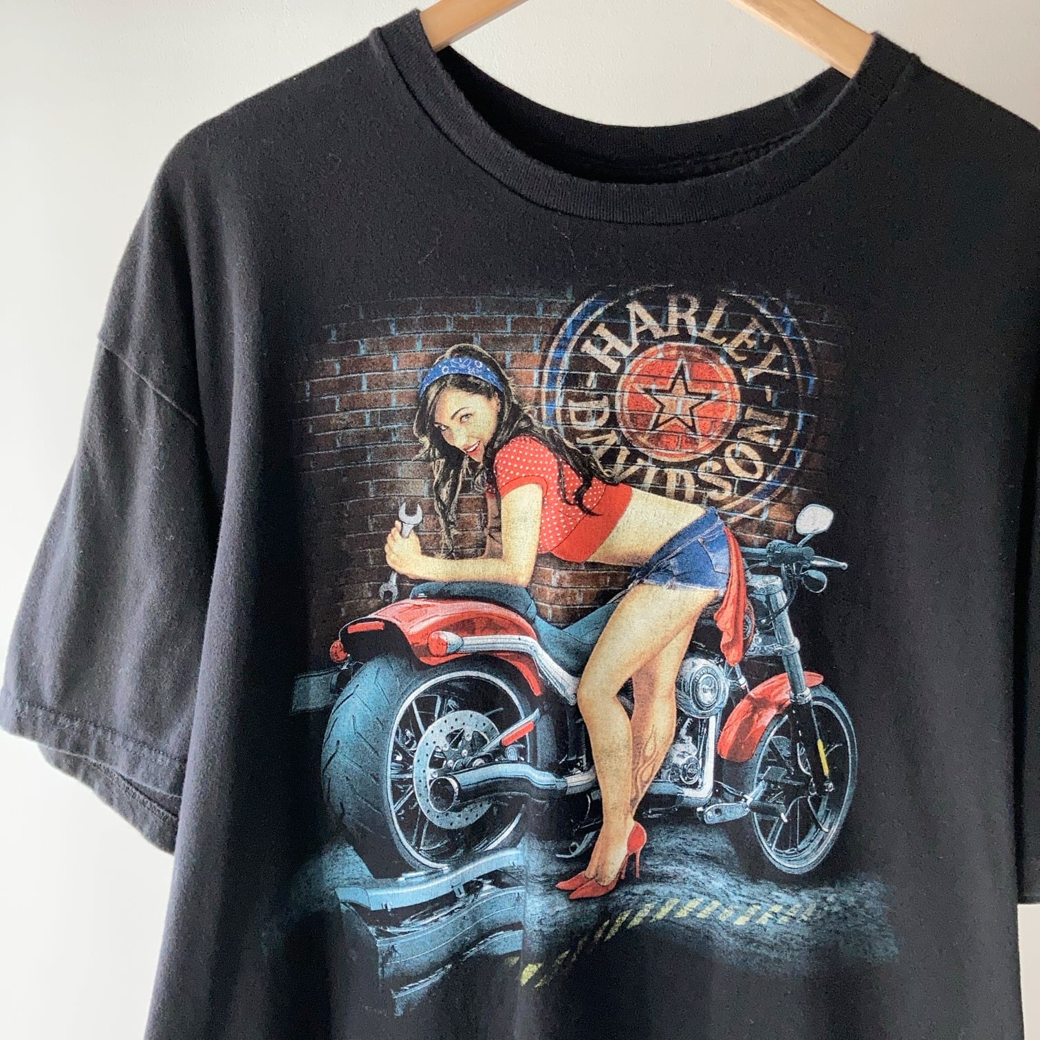 20cm商品名ハーレーダビッドソン Harley-Davidson ピンナップガール 両面プリント モーターサイクル バイクTシャツ メンズXL /eaa354571