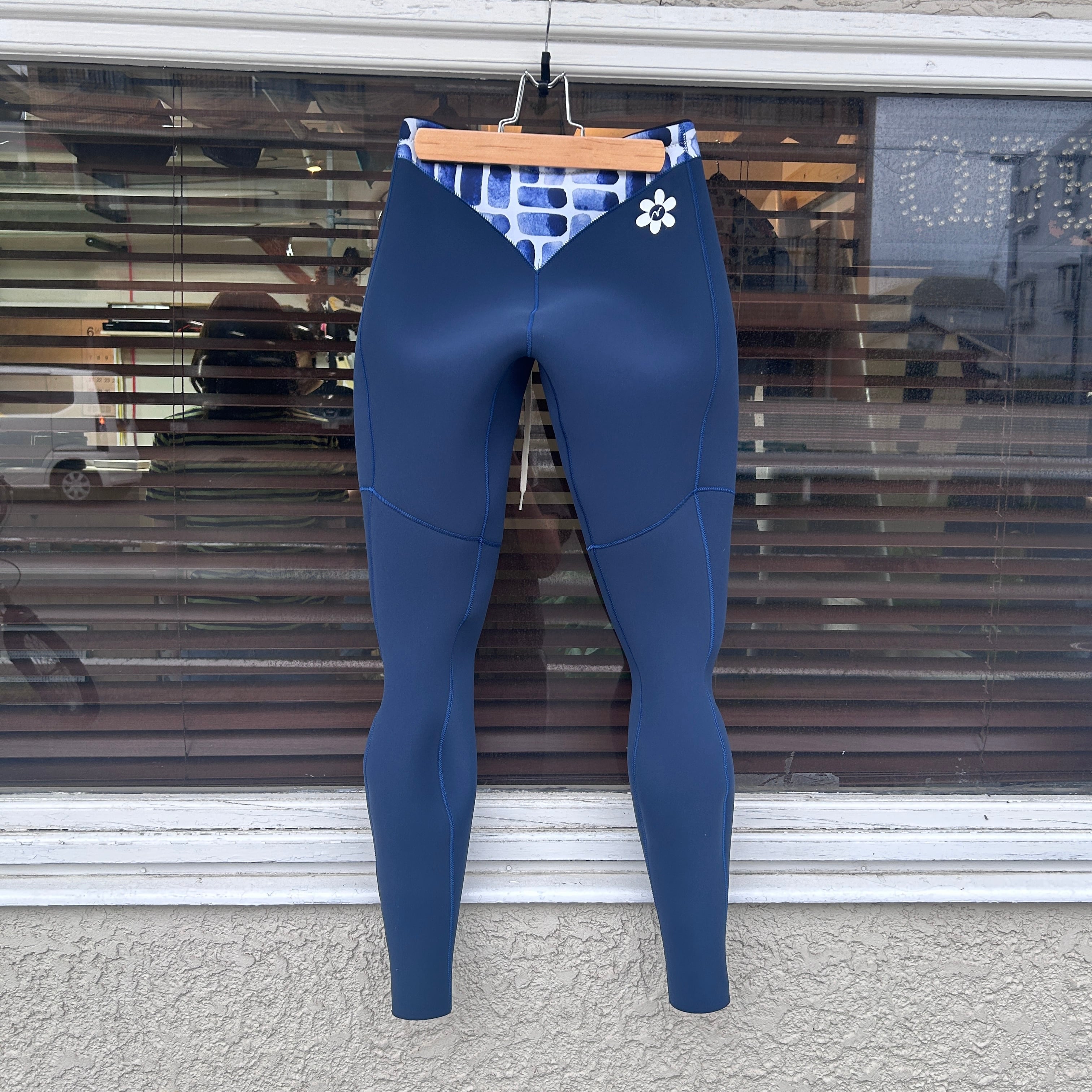 ウェット　ロングパンツ レディース 2mm サーフィン レギンス MLサイズ ウェット ロングパンツ レディース 2mm サーフィン レギンスMLサイズ