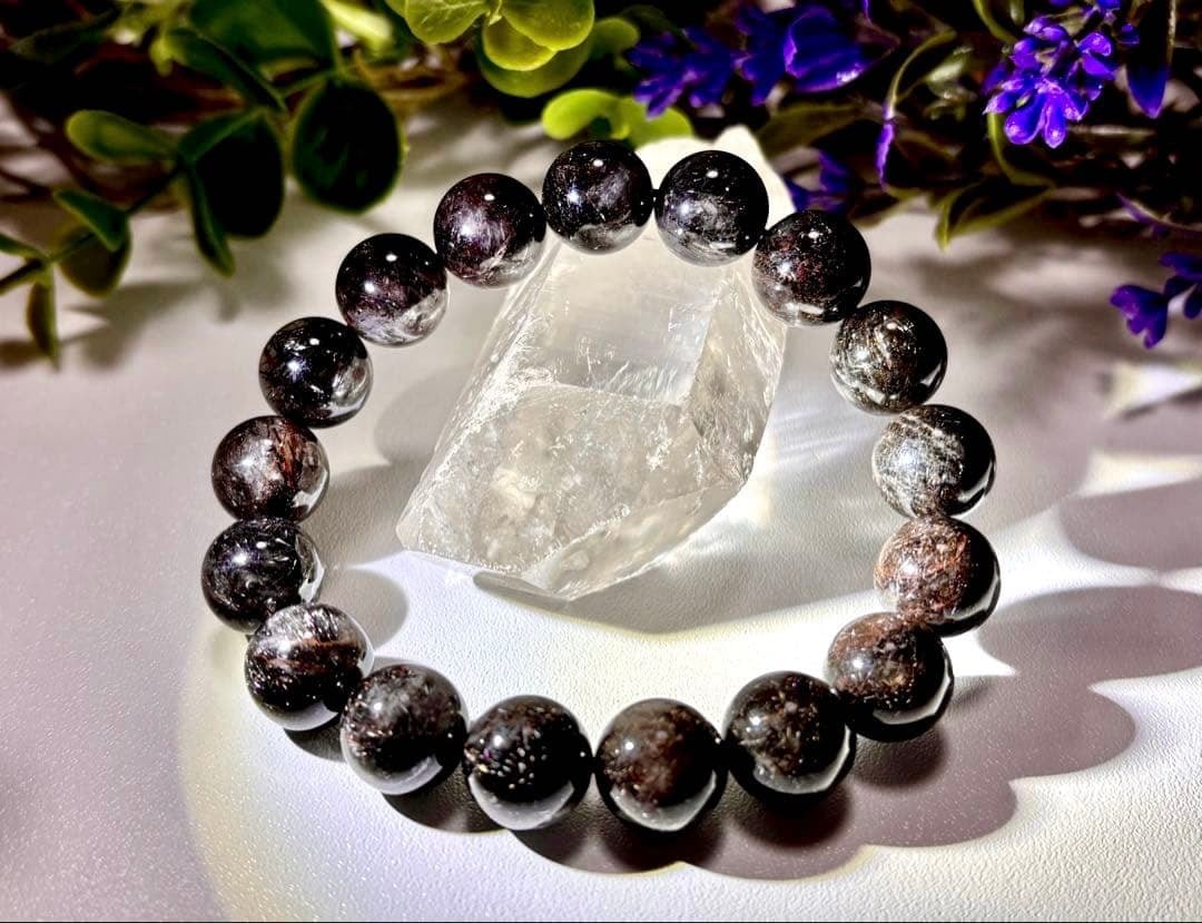 セイクリッドグラスの光纏う幻の石たち 〜BASE SHOP Since 2025〜