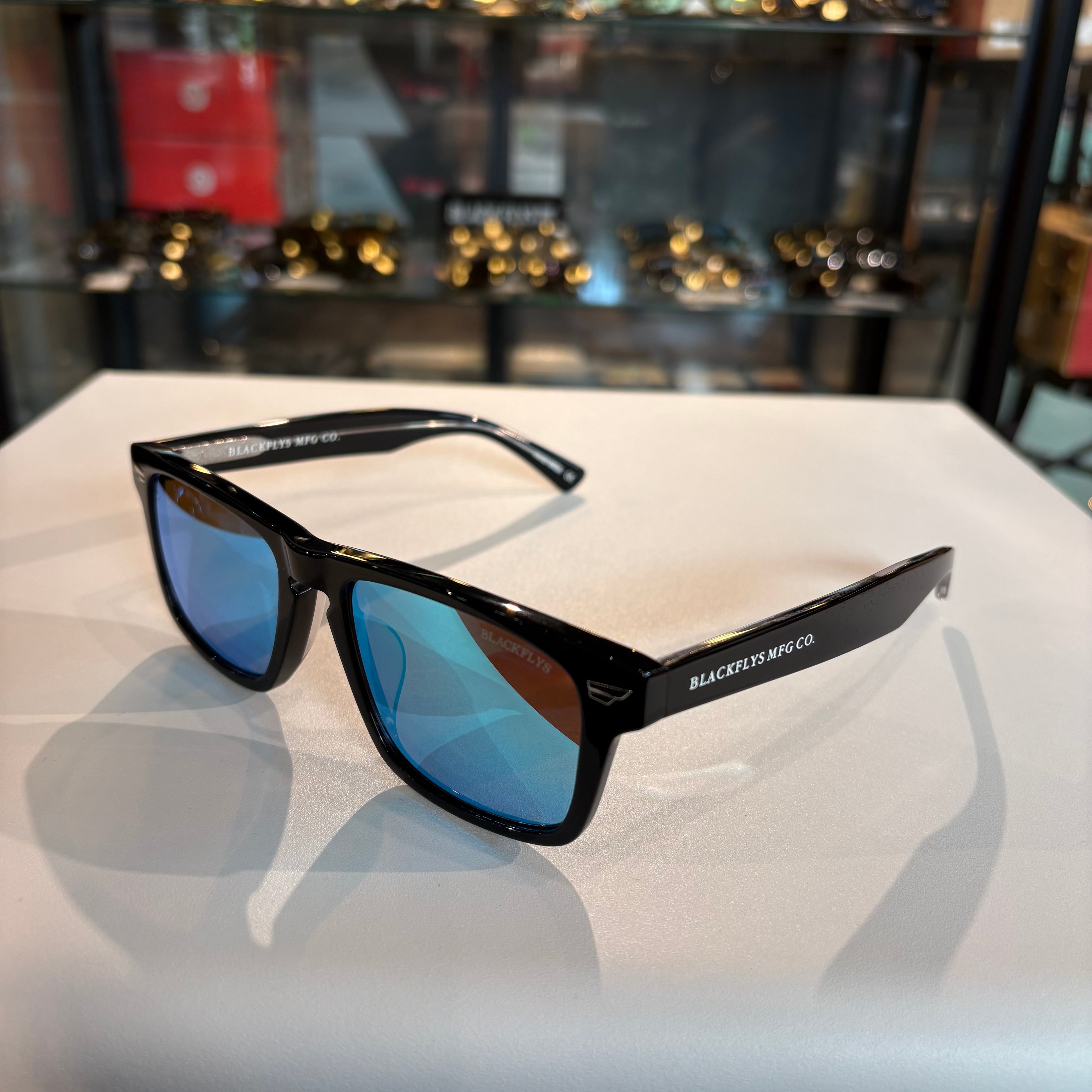 BLACK FLYS サングラス FLY HUNTER ブラック×ブルーミラー 偏光レンズ