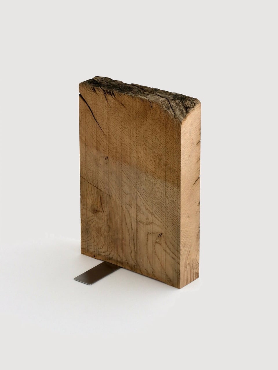 廃棄木材のブックエンド（クリ）｜Bookend “WoodsenD”（Chestnut