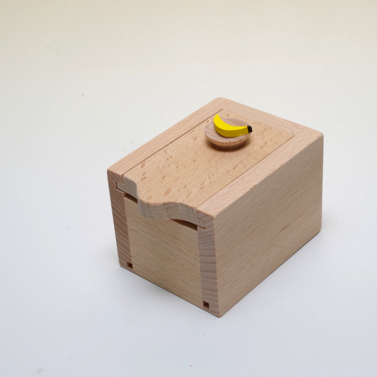 十二支のからくりボックス サル | 木のおもちゃ専門店 おもちゃ箱