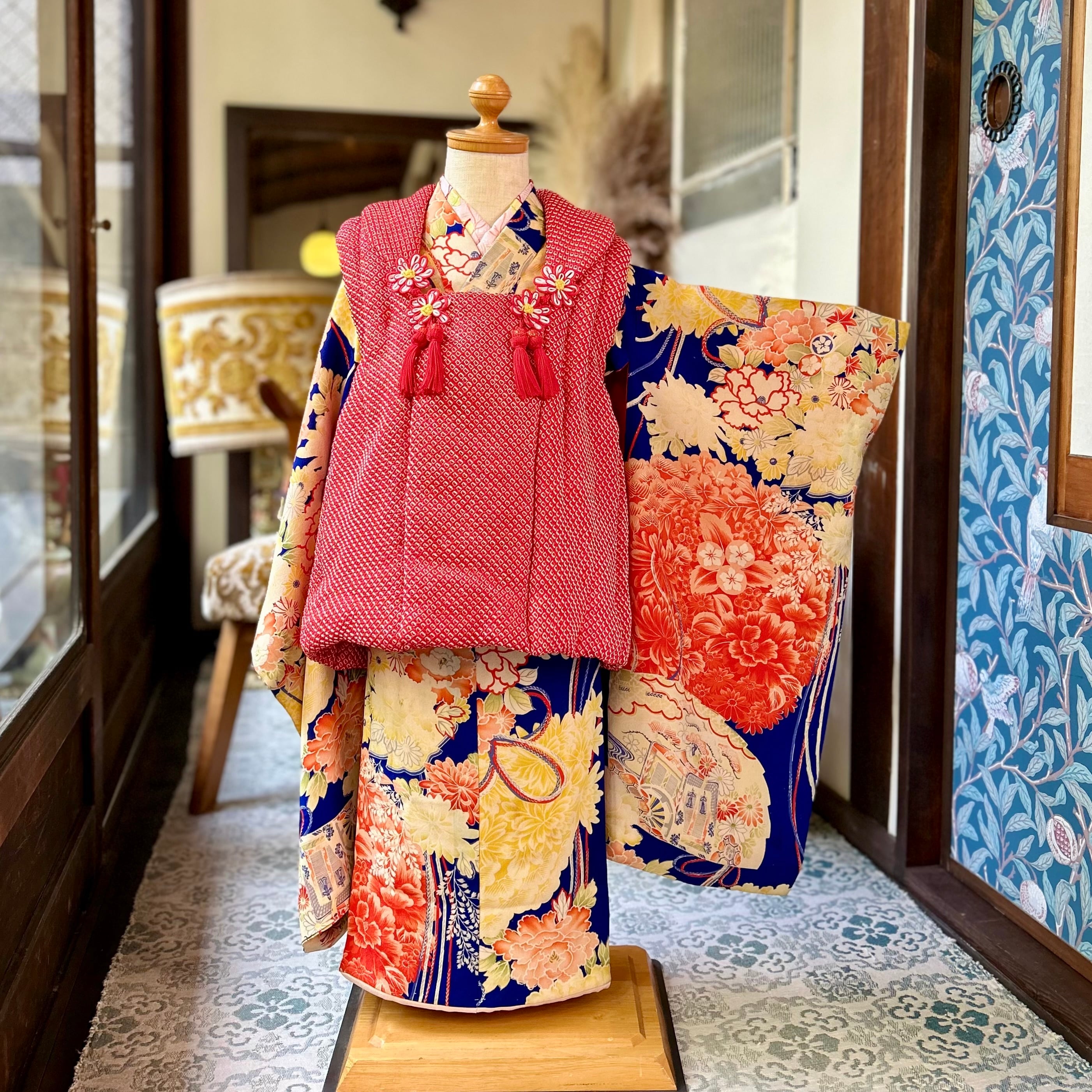 未使用品　本染浴衣　162裄67.5 個性的　セミアンティーク　レトロ　着物　白 kimono tento