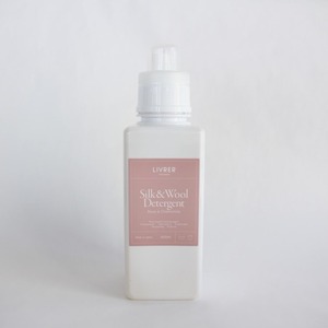 LIVRER　Laundry Detergent　SILK&WOOL　Rose&Chamomile（ランドリーディタージェント  シルク＆ウール　ローズ＆カモミール）＜デリケート衣類用洗剤＞