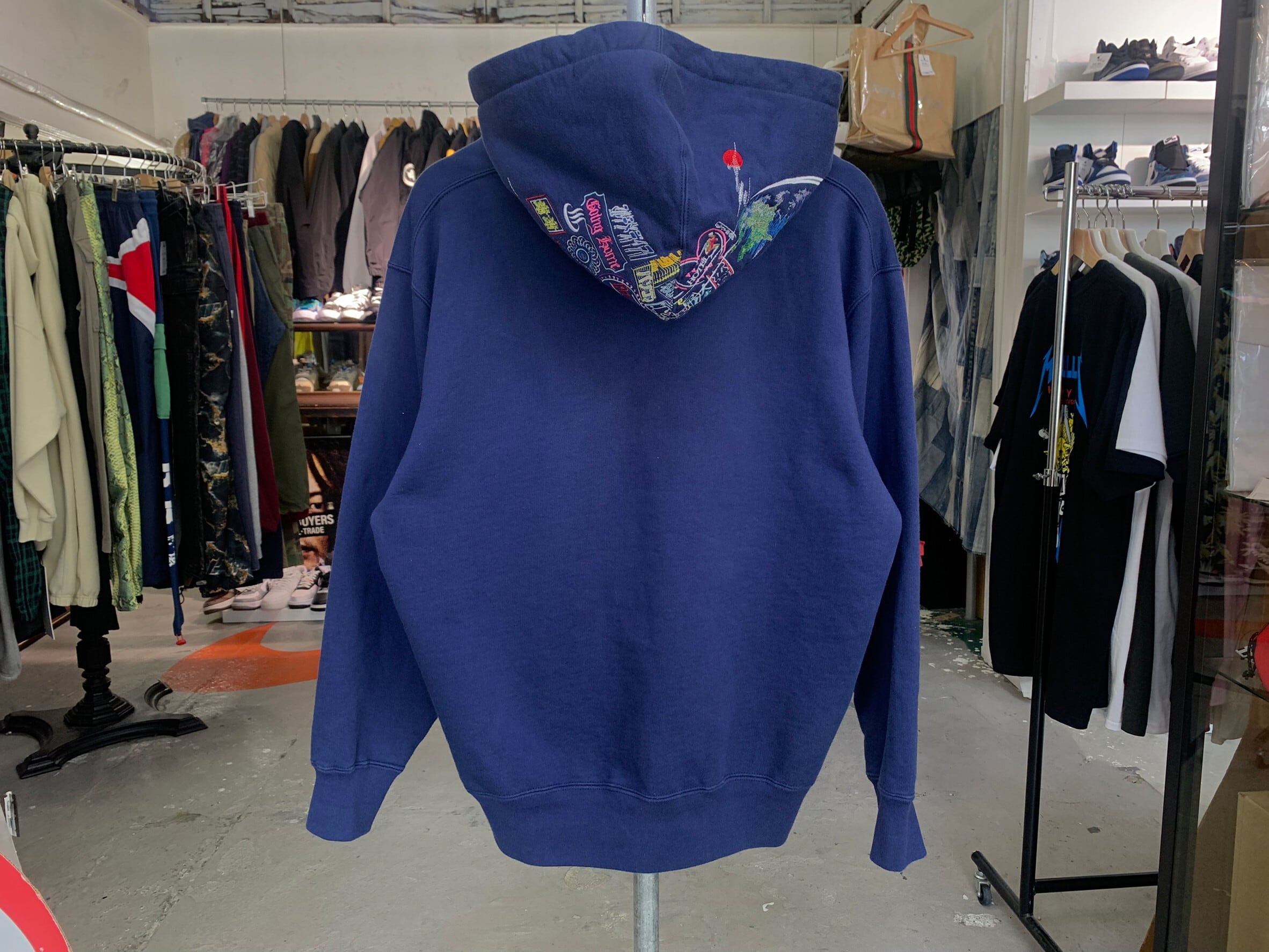 Supreme GLOBE ZIP UP SWEATSHIRT NAVY SMALL 35520 | BRAND BUYERS OSAKA