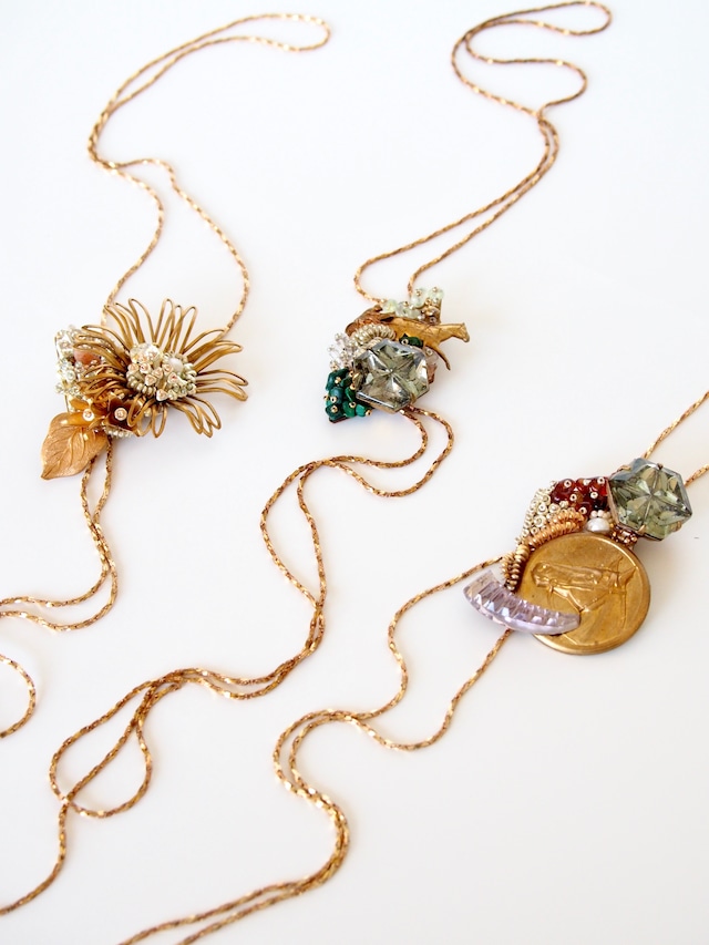 " Lily loop tie  collage  necklace "【 Le jardin secret 】