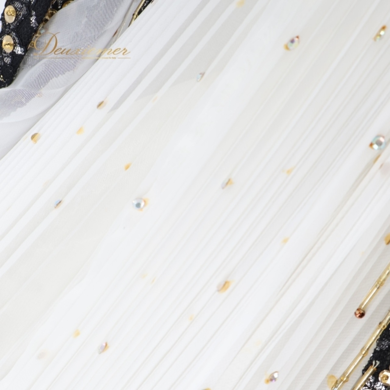 社交ダンス 衣装 スタンダードドレス ワンピース ドレス ブラック系 ホワイト系 黒 白 ファー プリーツ デモ 競技 ダンス パーティ 発表会 スパンコール 華やか ボリューム おしゃれ イベント用 フォーマル