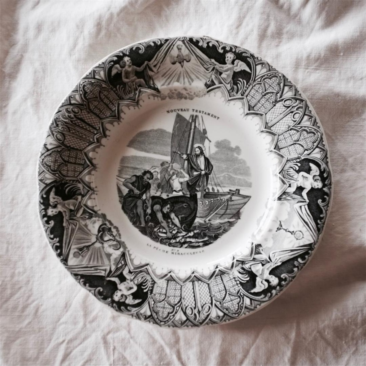 1850s Creil et Montereau 6人の天使と聖人たちのプレートc クレイユモントロー