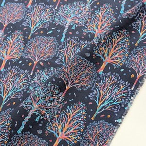◆輸入　リバティ　LIBERTY　タナローン　The Artist's Tree Navy　ザアーティスツツリー　ネイビー　約130×50cm