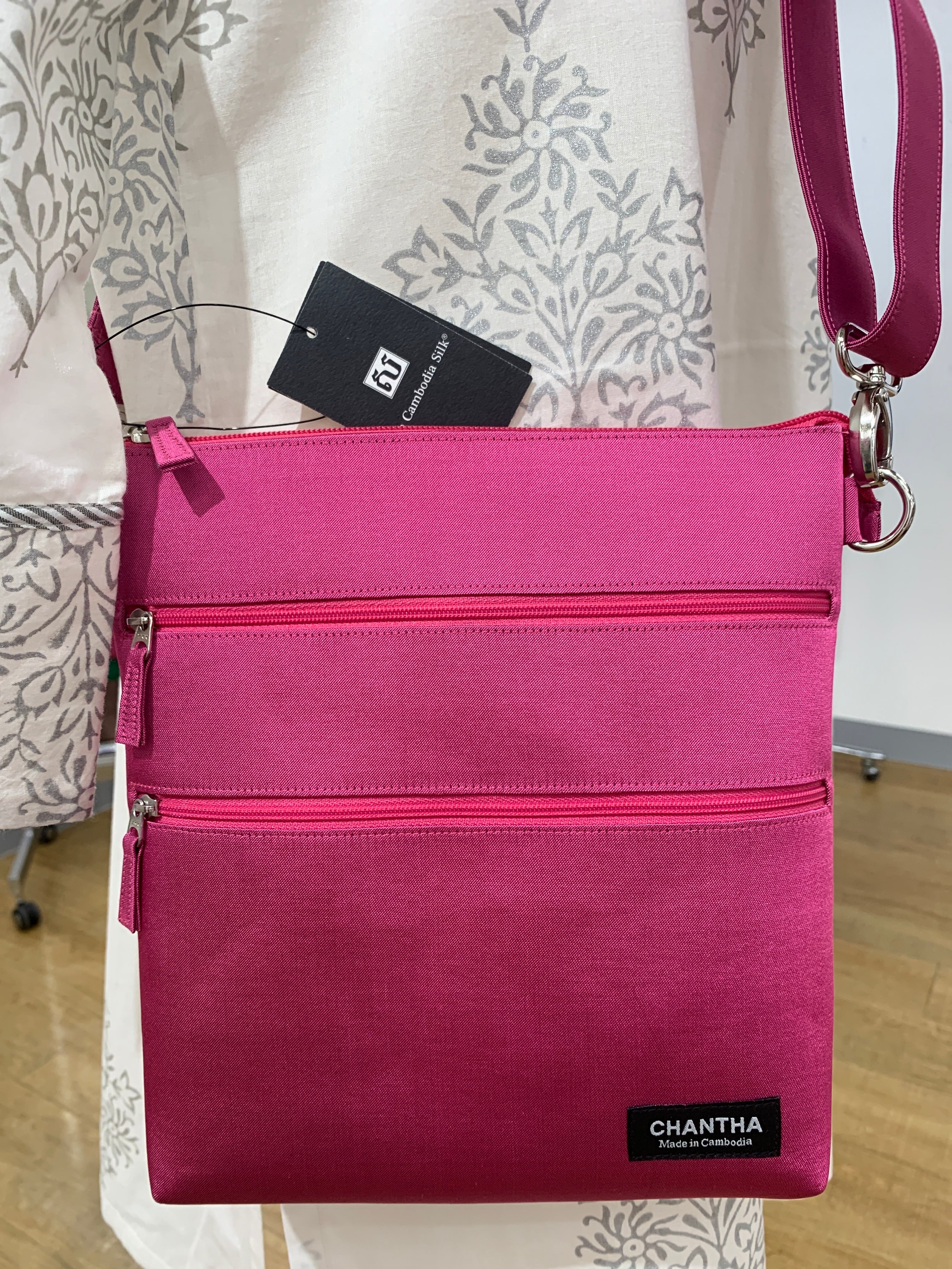 限定3個)ショルダーバッグ トラベルバッグ シルクバッグ カンボジア