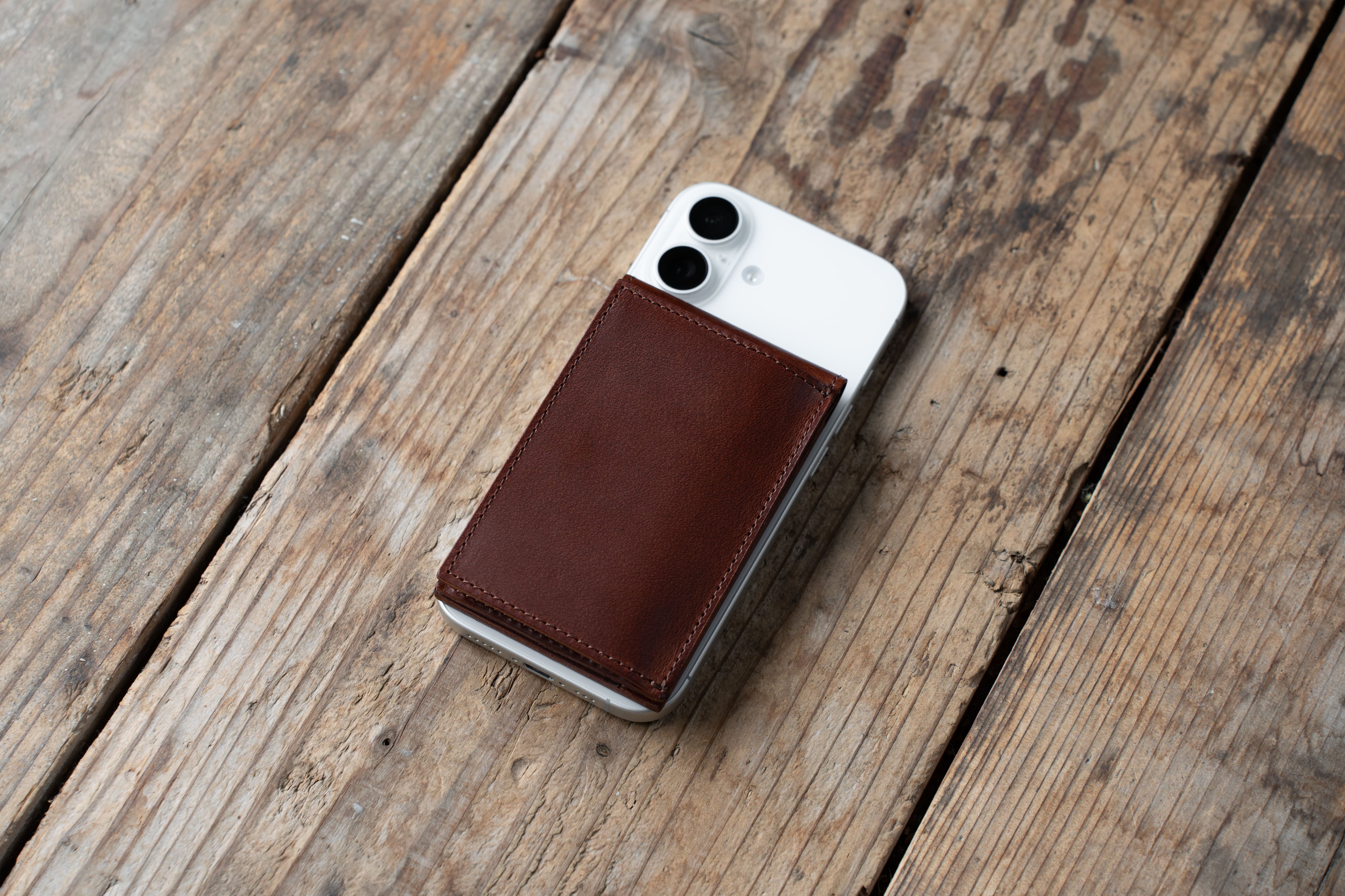 スマホスタンドになるマグネット財布「PRESSo Mag」 | drip公式