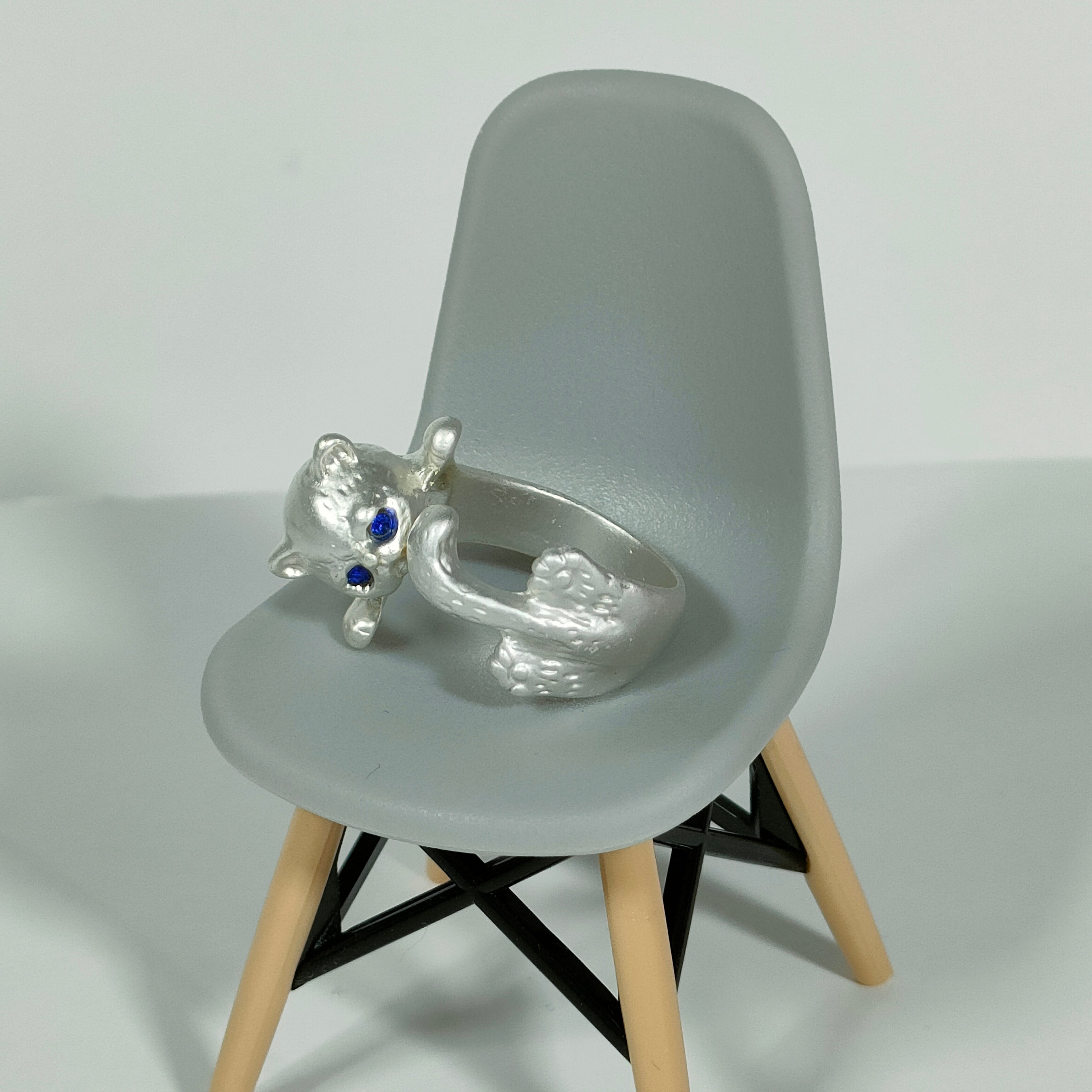 送料無料】AC-61 猫 ねこ 子猫 リング 指輪 フリーサイズ シルバー 猫